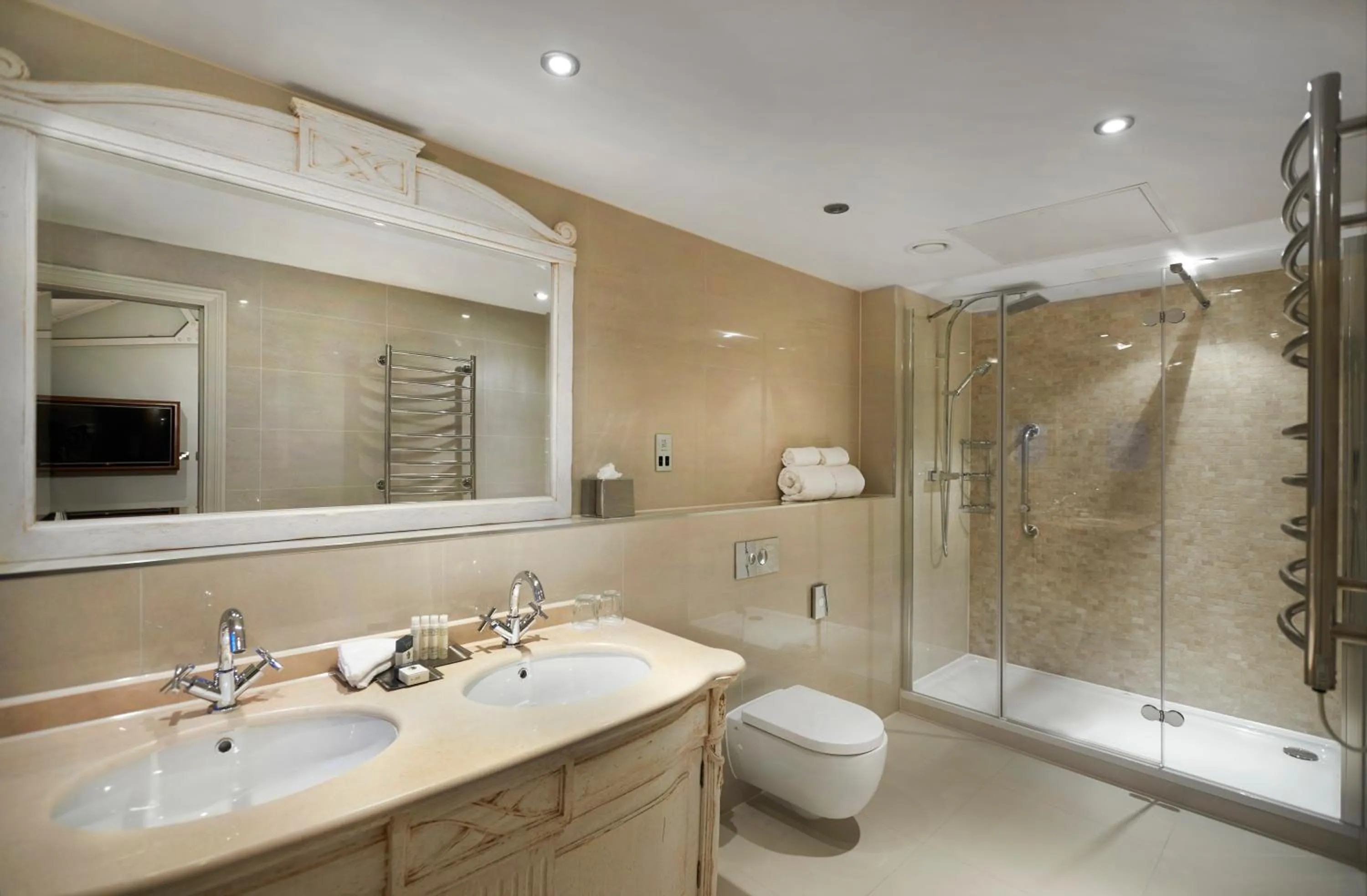 Bathroom in DoubleTree by Hilton Hotel & Spa Liverpool