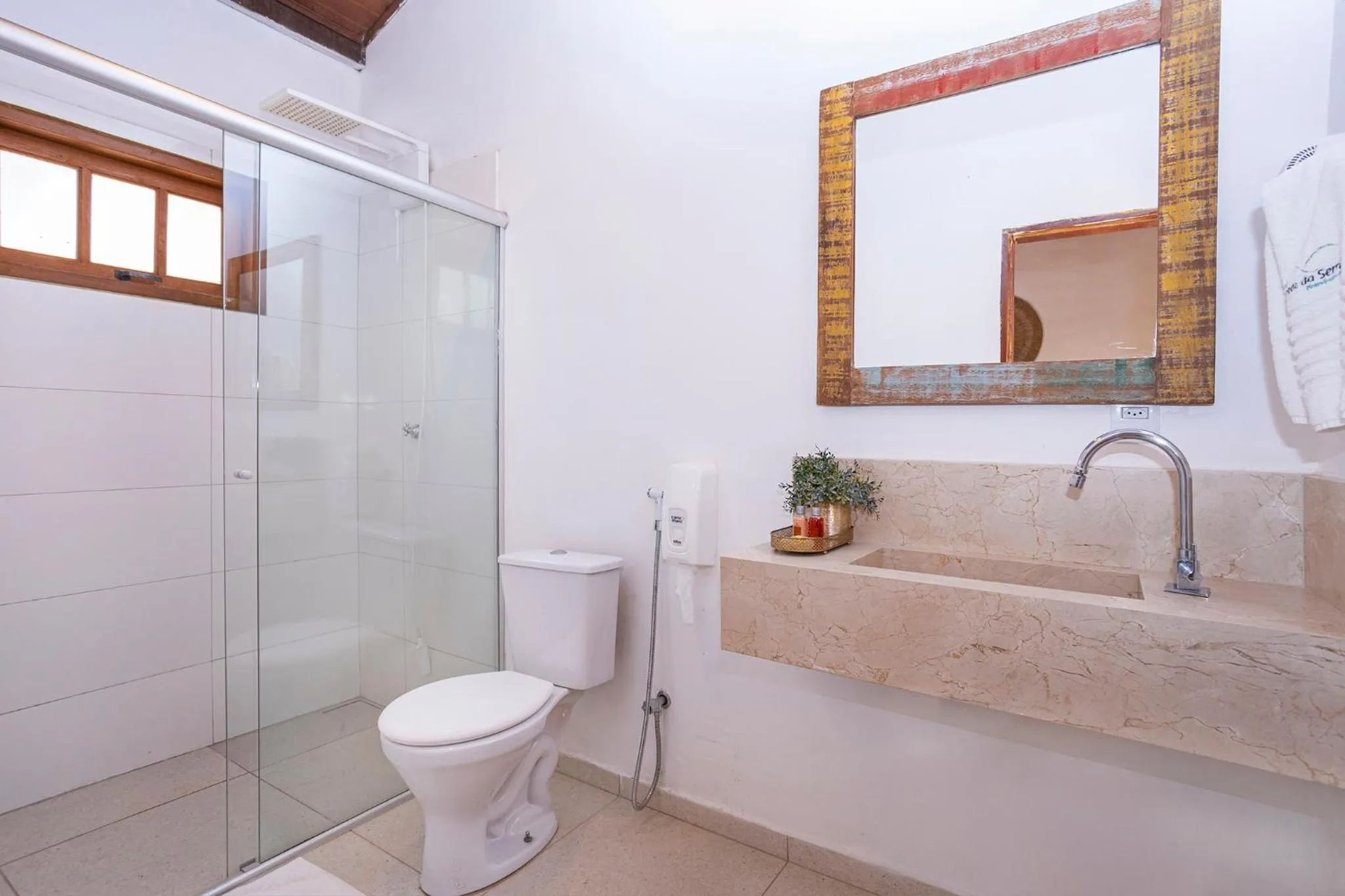 Shower in Pousada Vereda da Serra