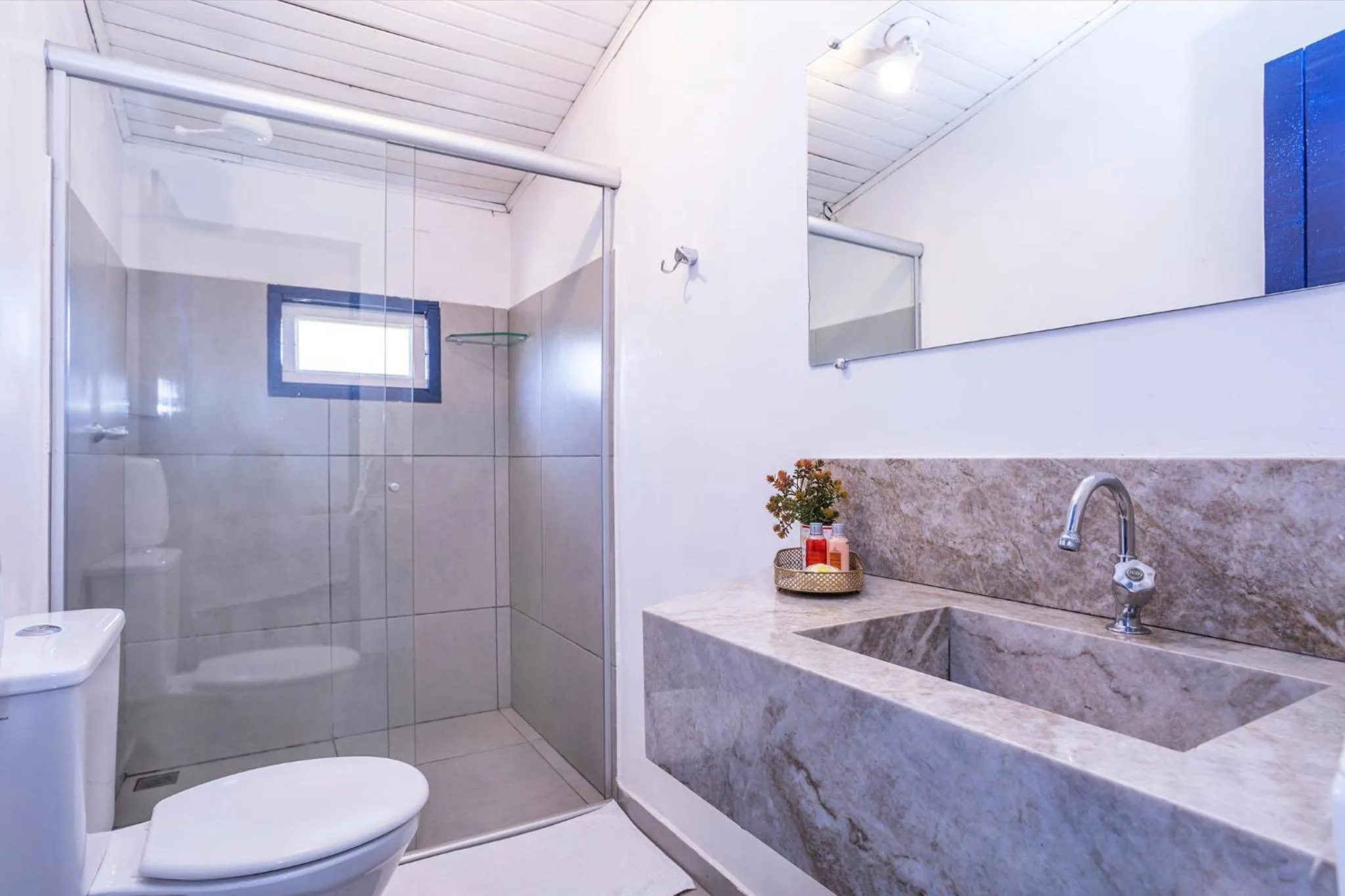 Shower in Pousada Vereda da Serra