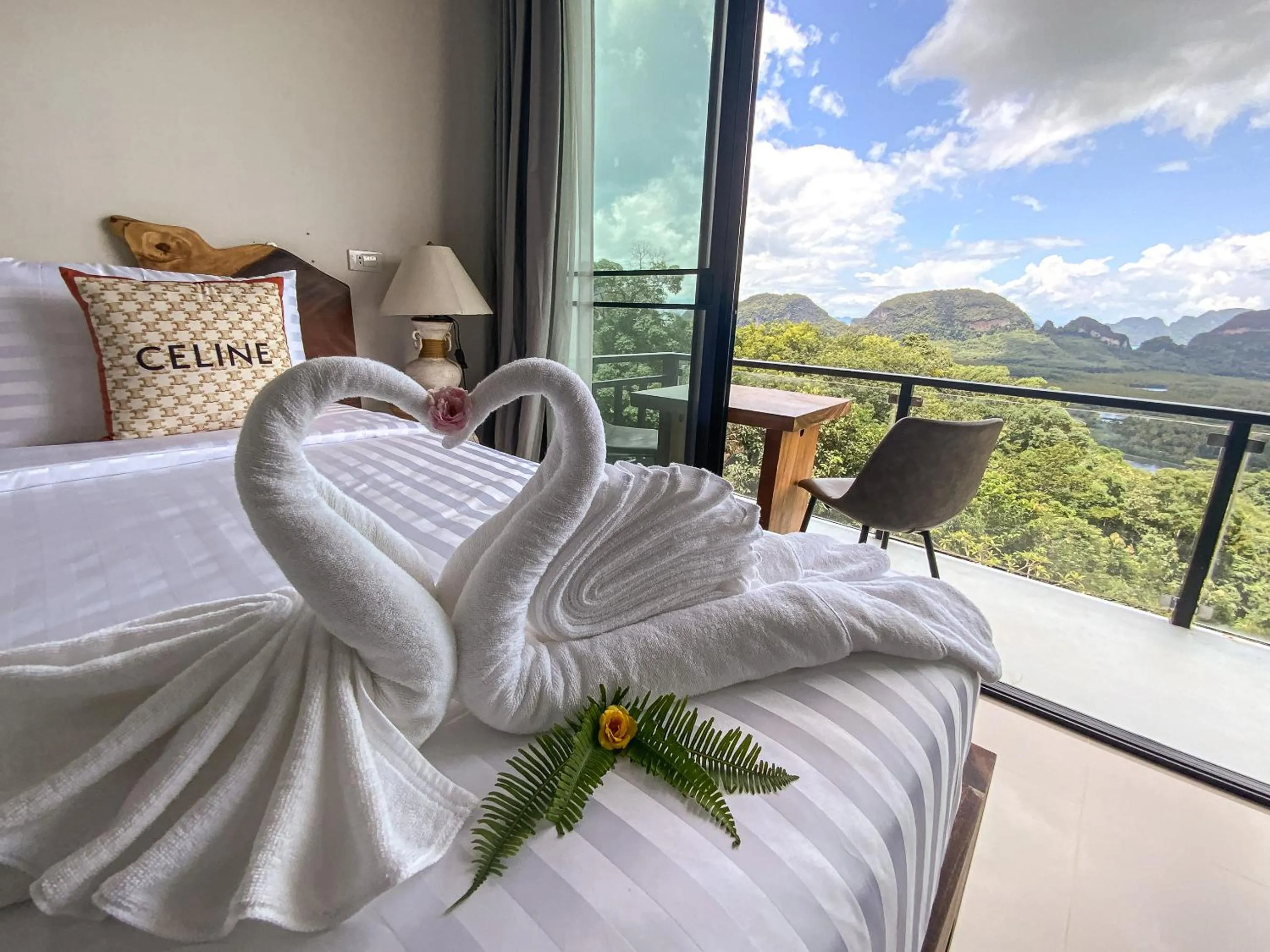 Bed in Samet Nangshe Goodview