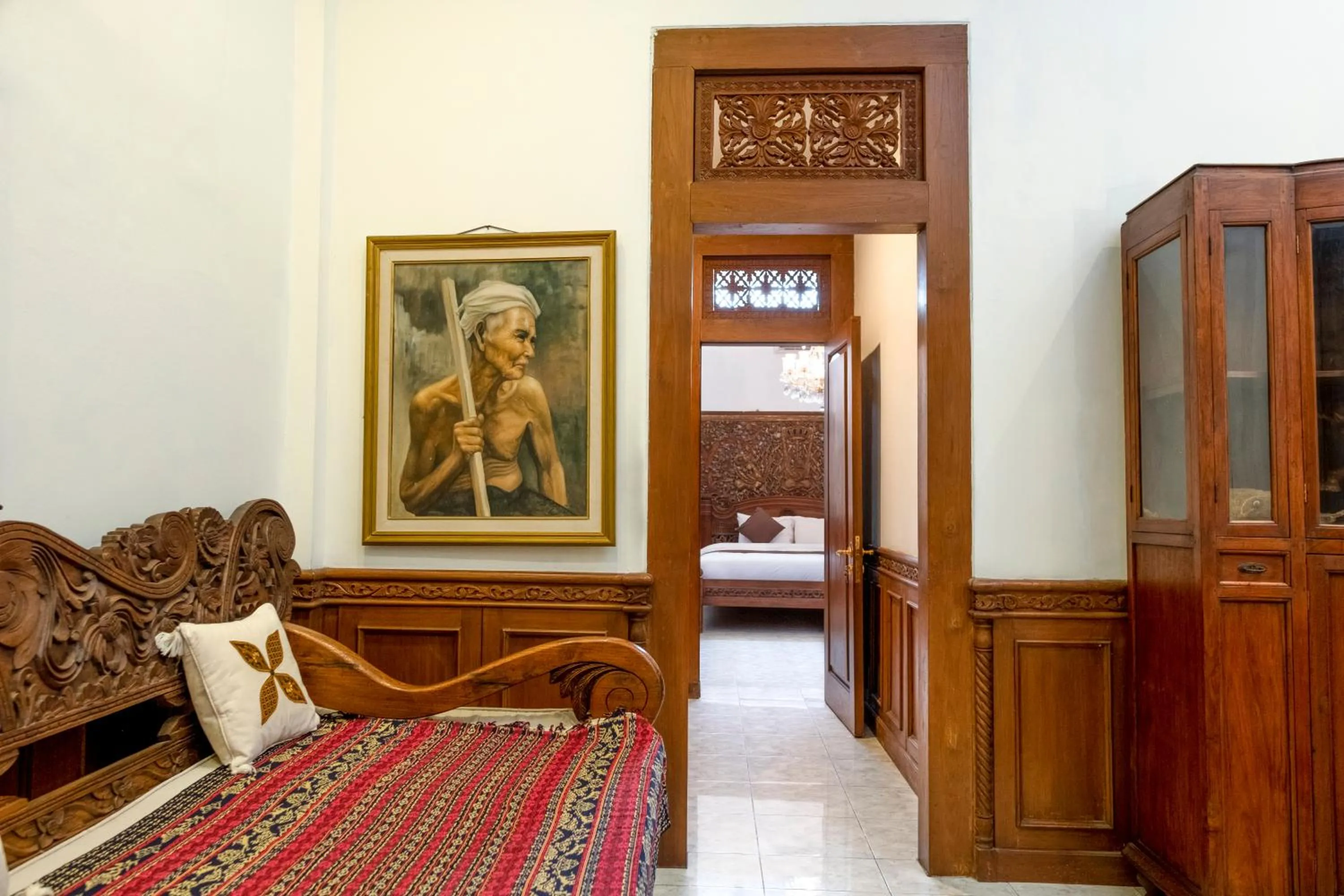 Living room, Bed in Rumah Pesik Art & Heritage Hotel