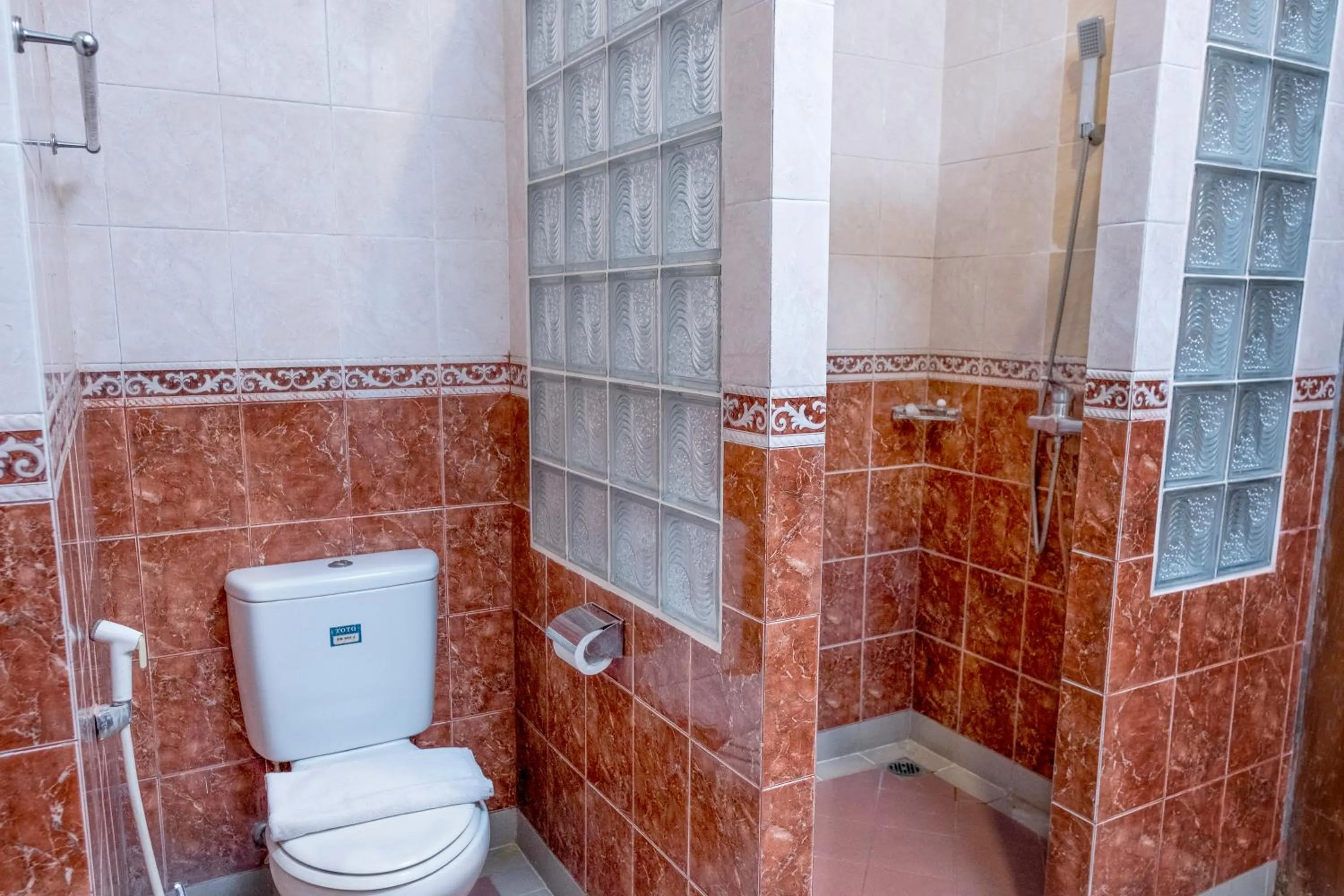 Bathroom in Rumah Pesik Art & Heritage Hotel