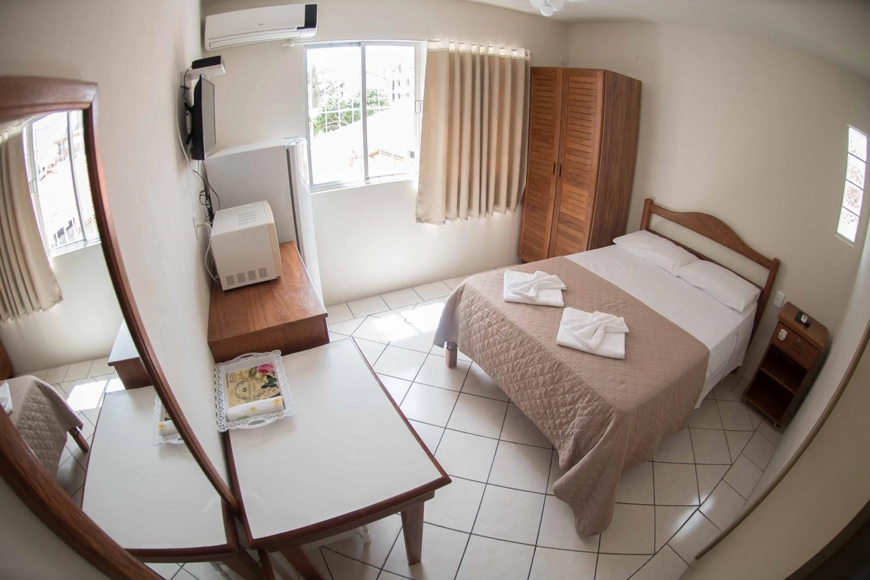 Photo of the whole room, Bed in Pousada Dom Toazza