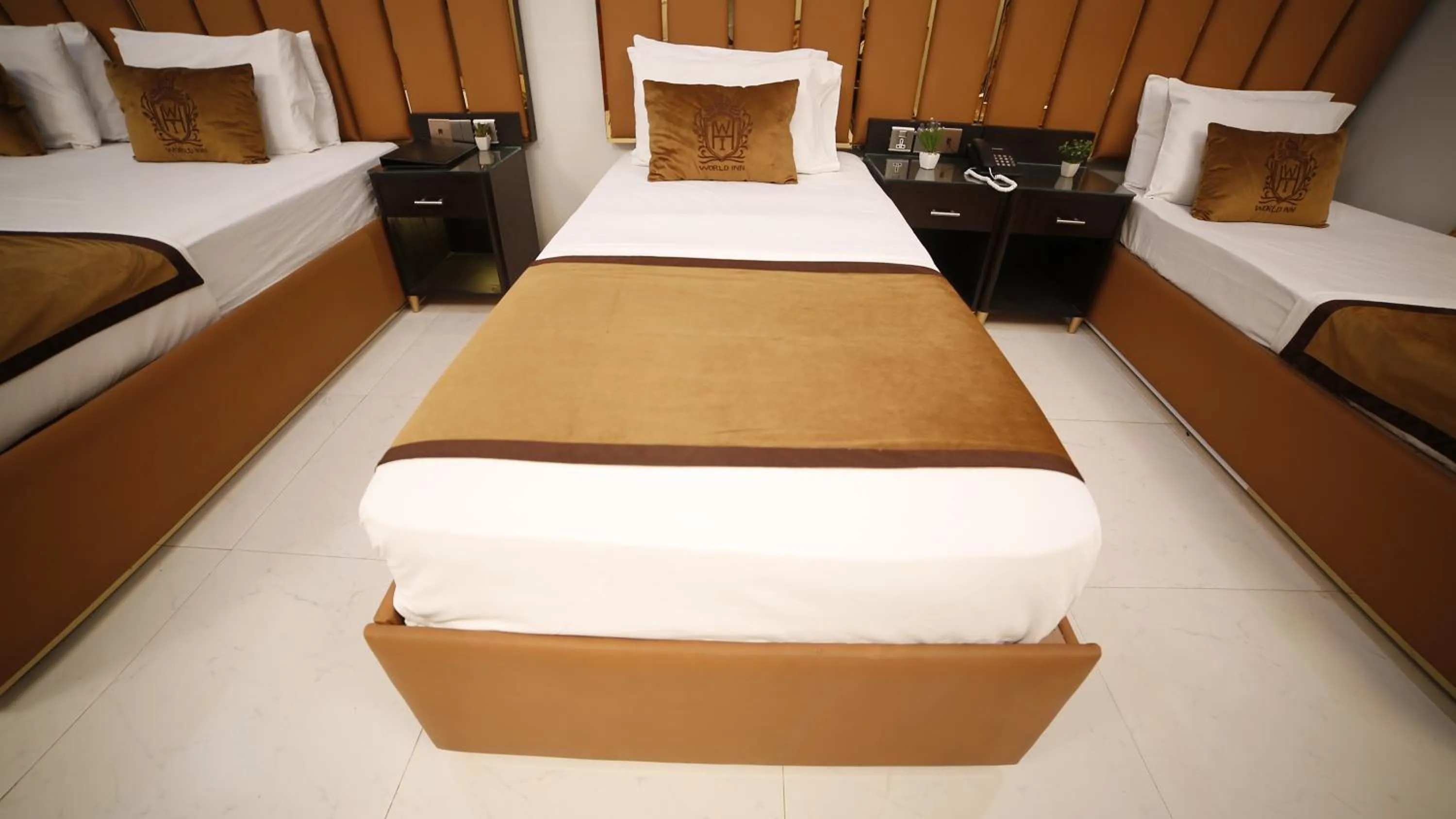 Bed in Four Squares by WI Hotel