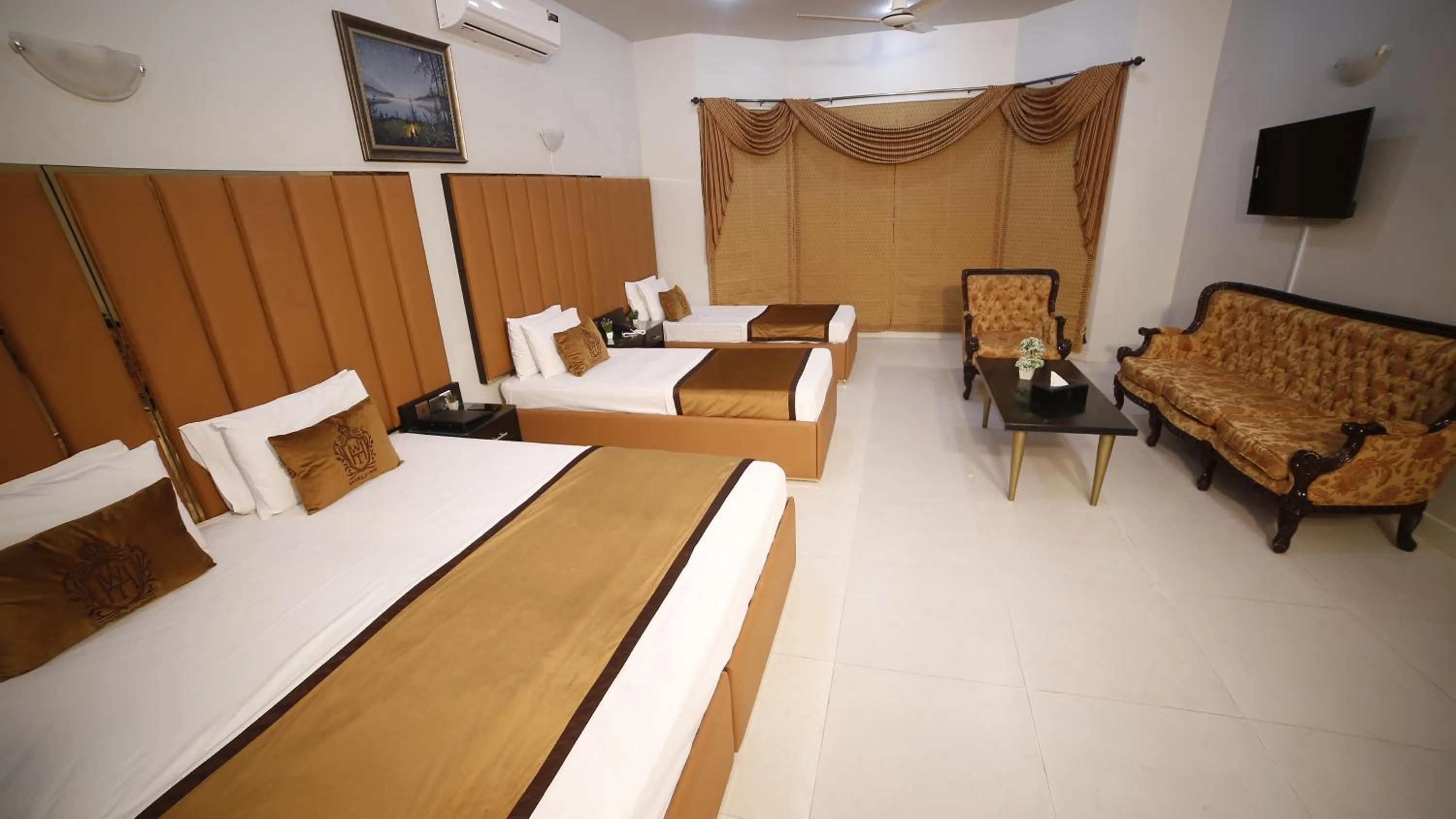 Four Squares by WI Hotel