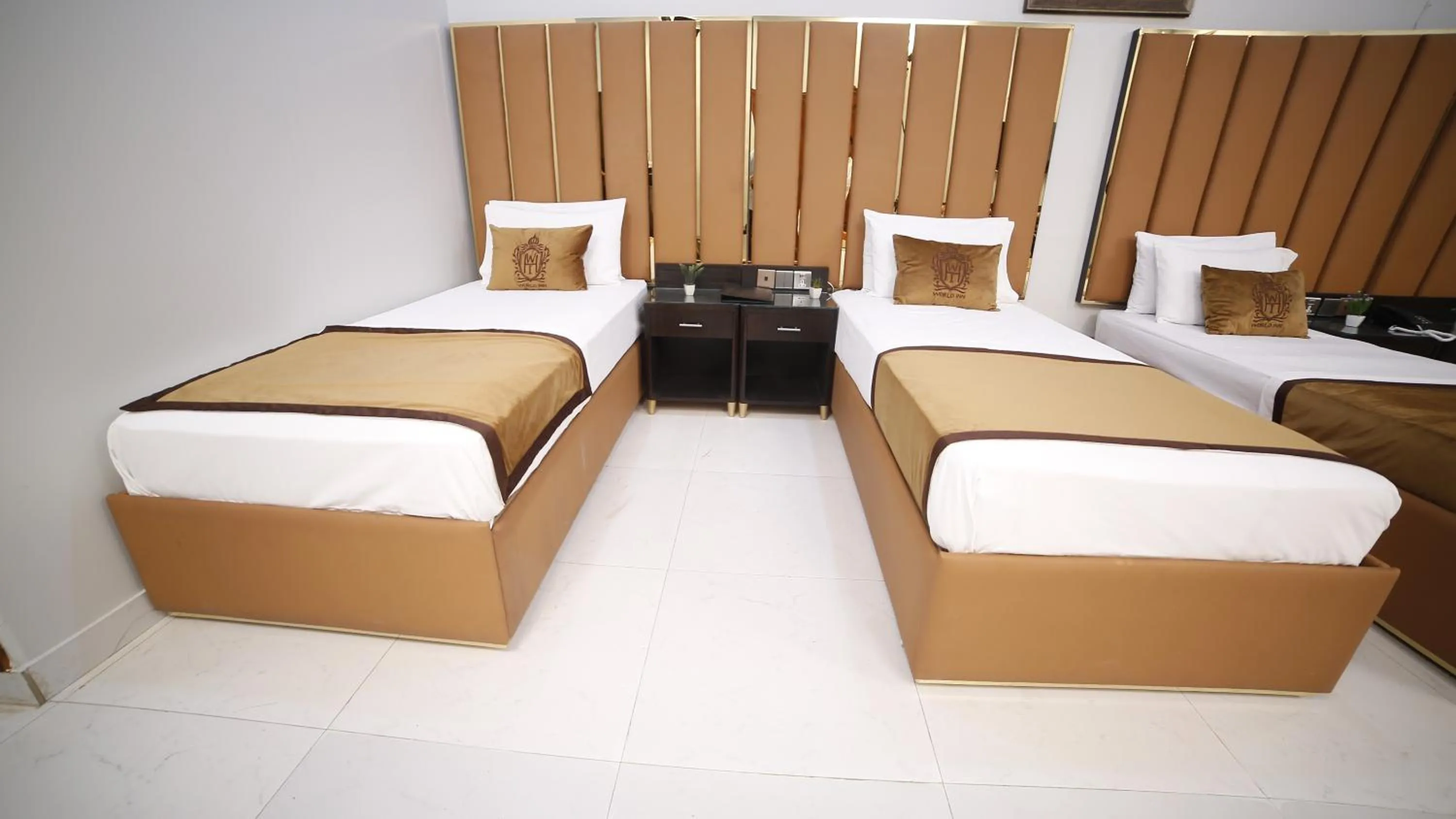 Bed in Four Squares by WI Hotel