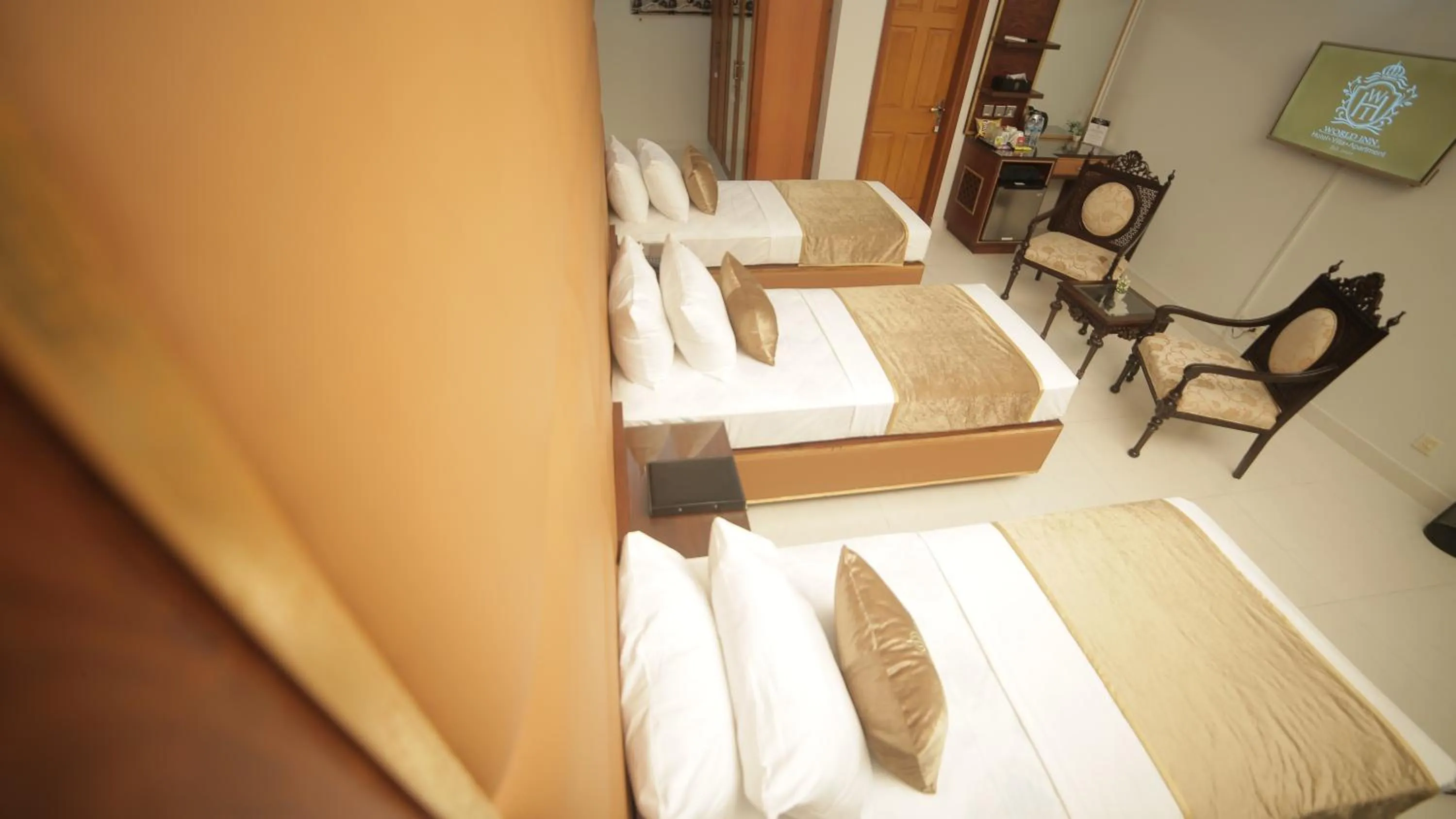 Bed in Four Squares by WI Hotel