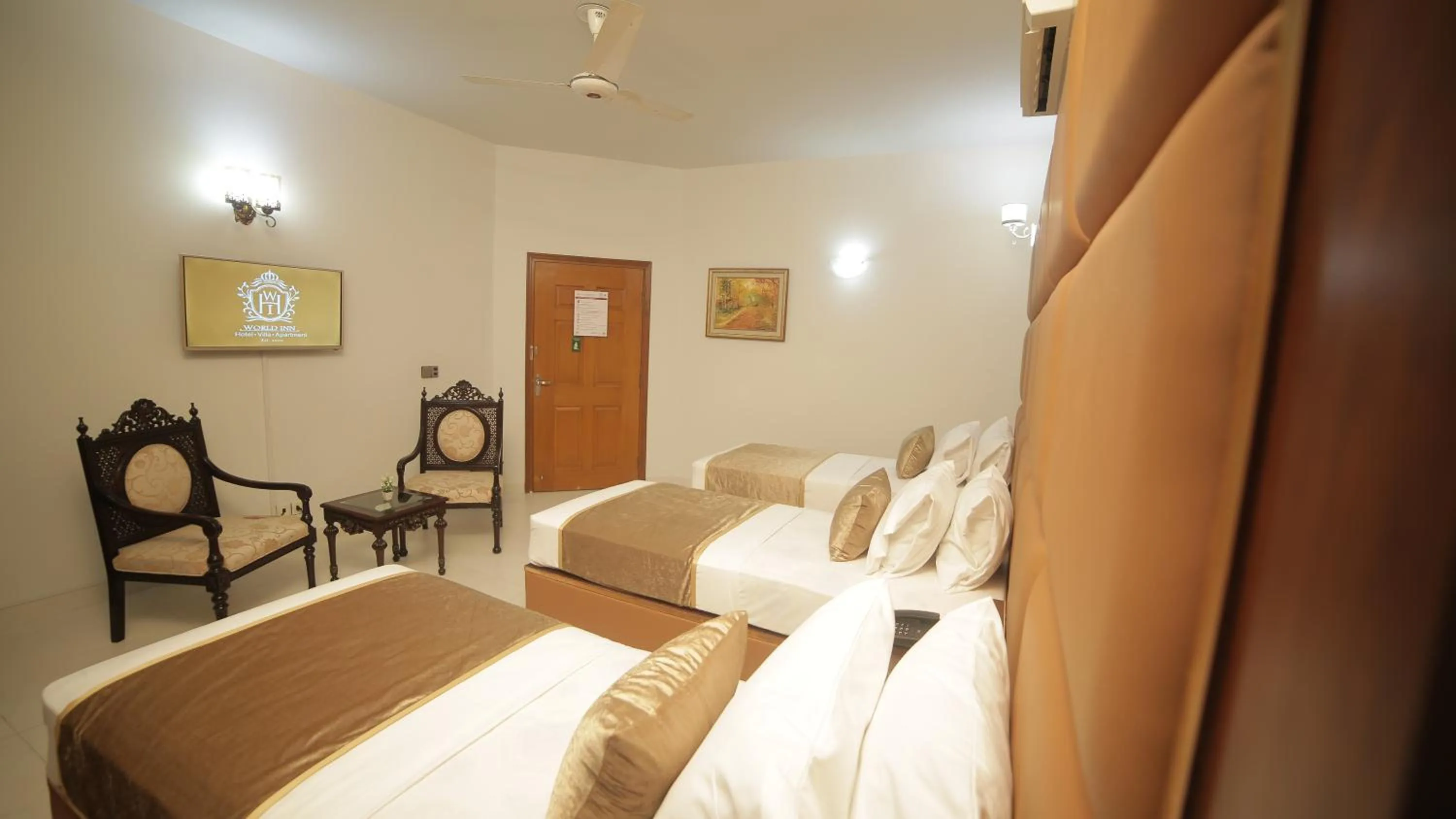 Bed in Four Squares by WI Hotel