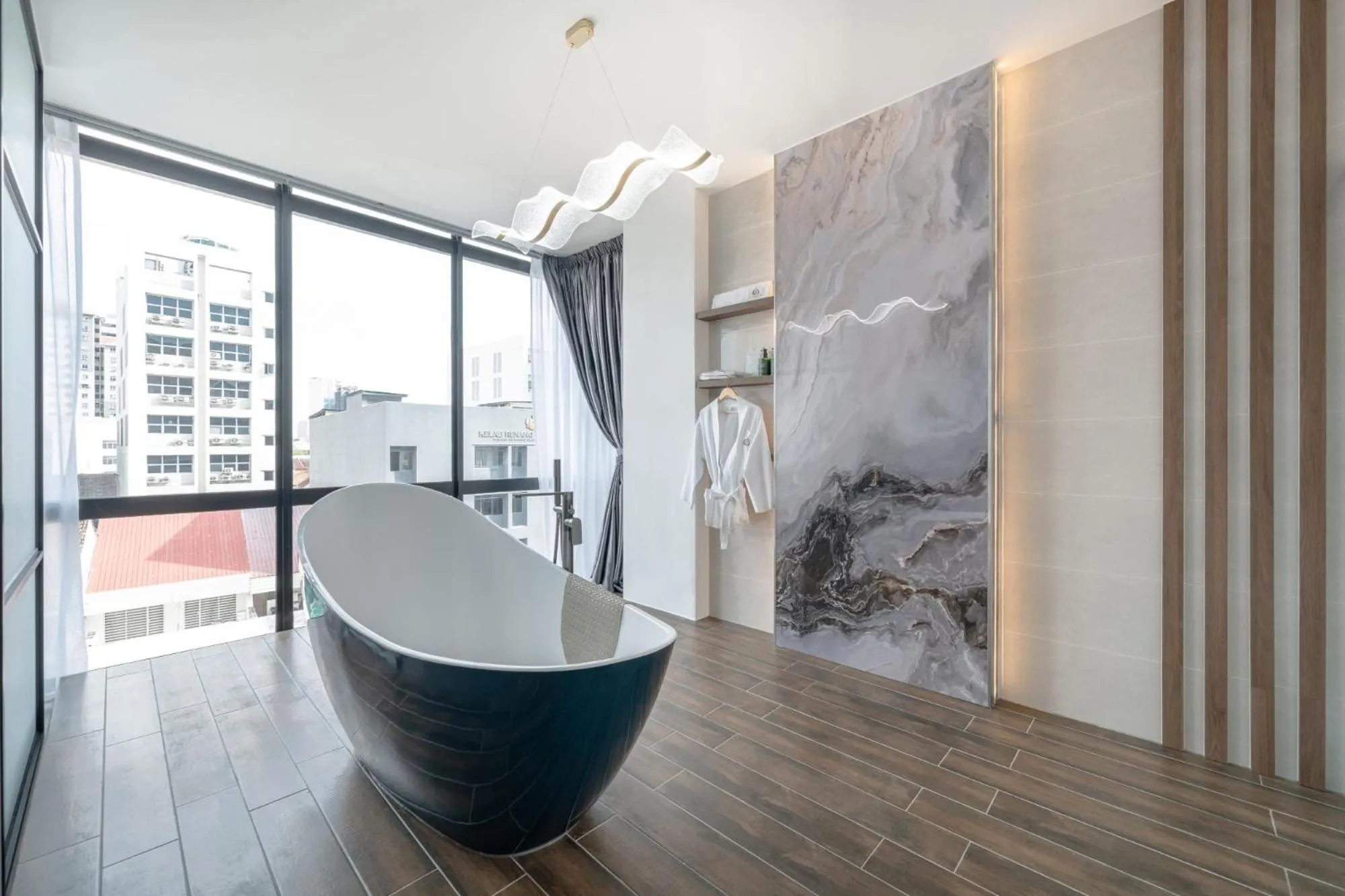 Hot Tub in Saturn Hotel