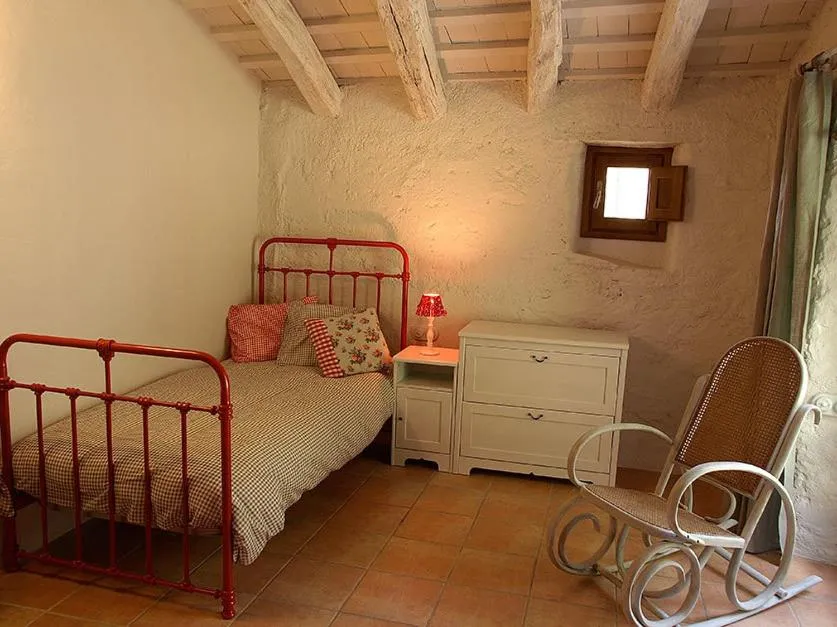 Bed in Ca l'Agnès