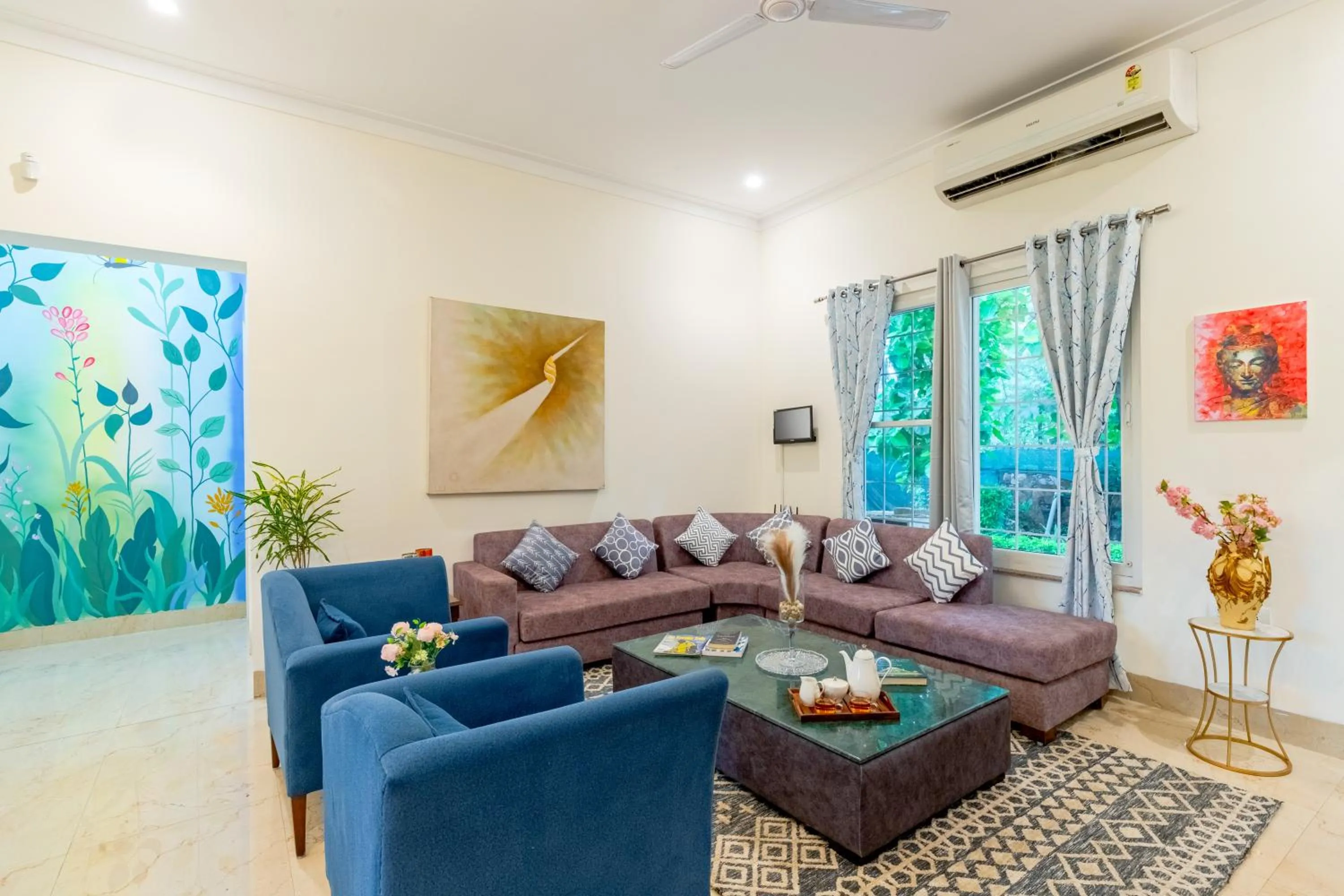 Alaya Stays 3 BHK Pet friendly with Pvt Pool - Daffodil