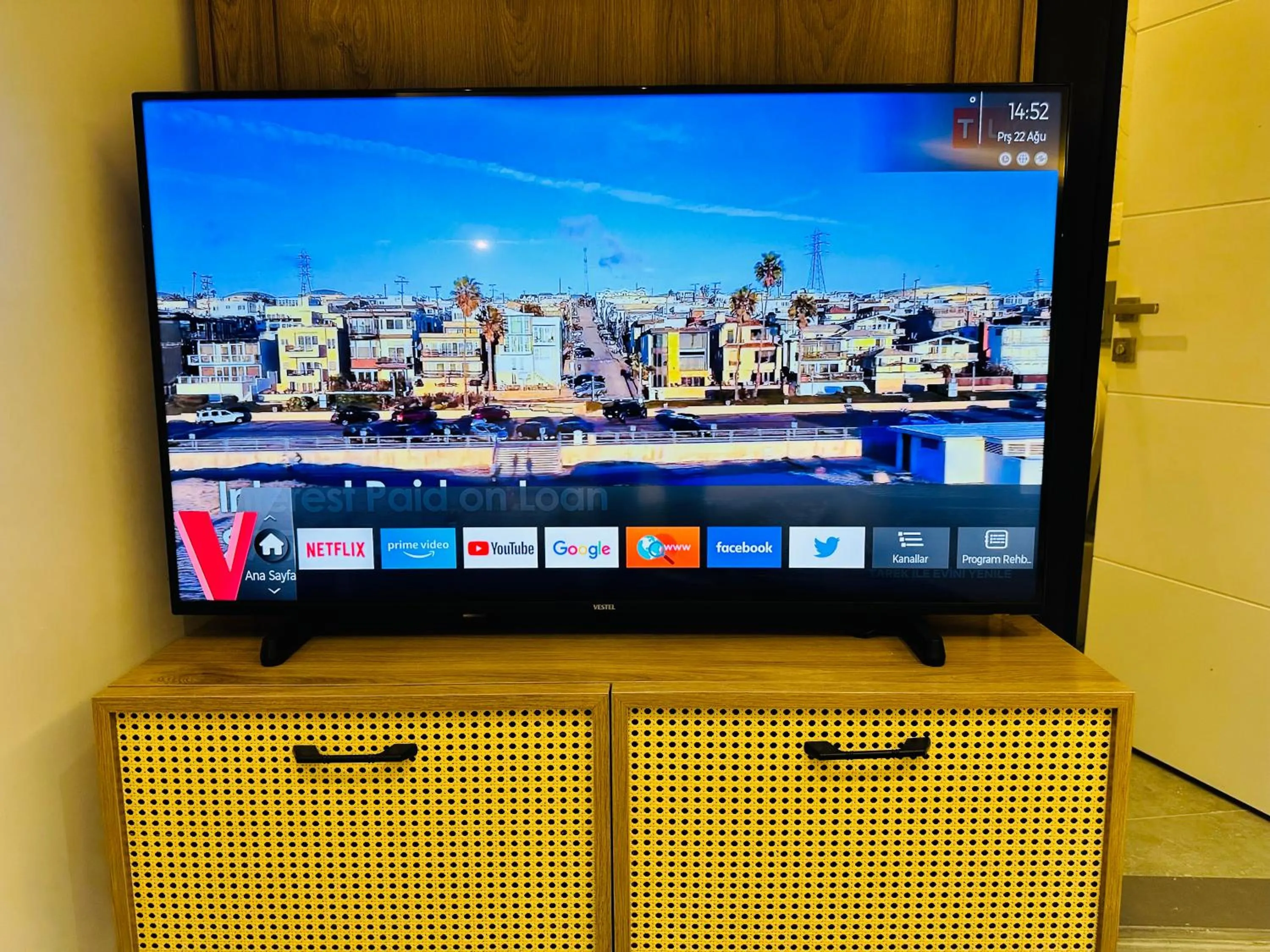 Communal lounge/ TV room in Rose Point Residence
