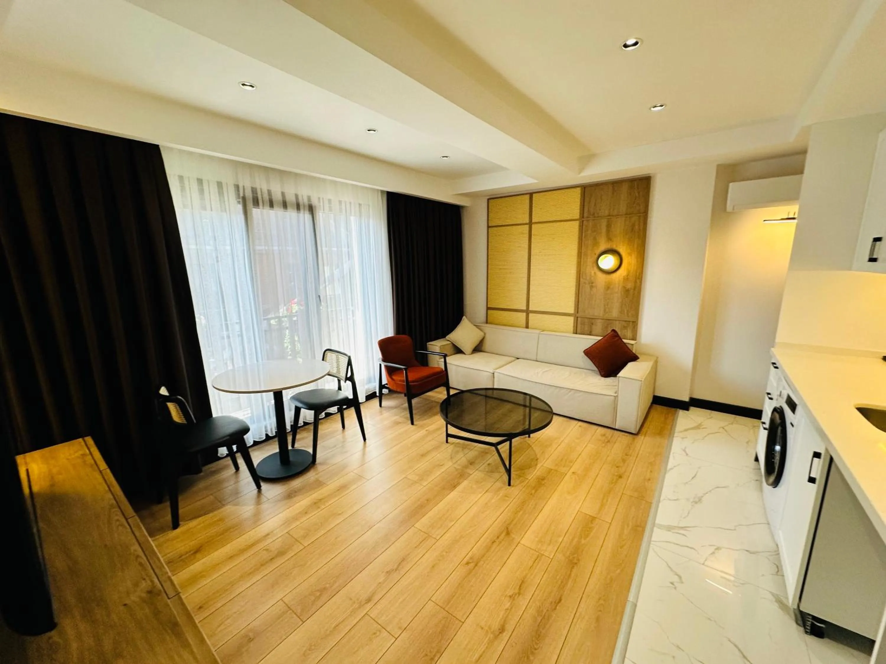 TV and multimedia in Rose Point Residence