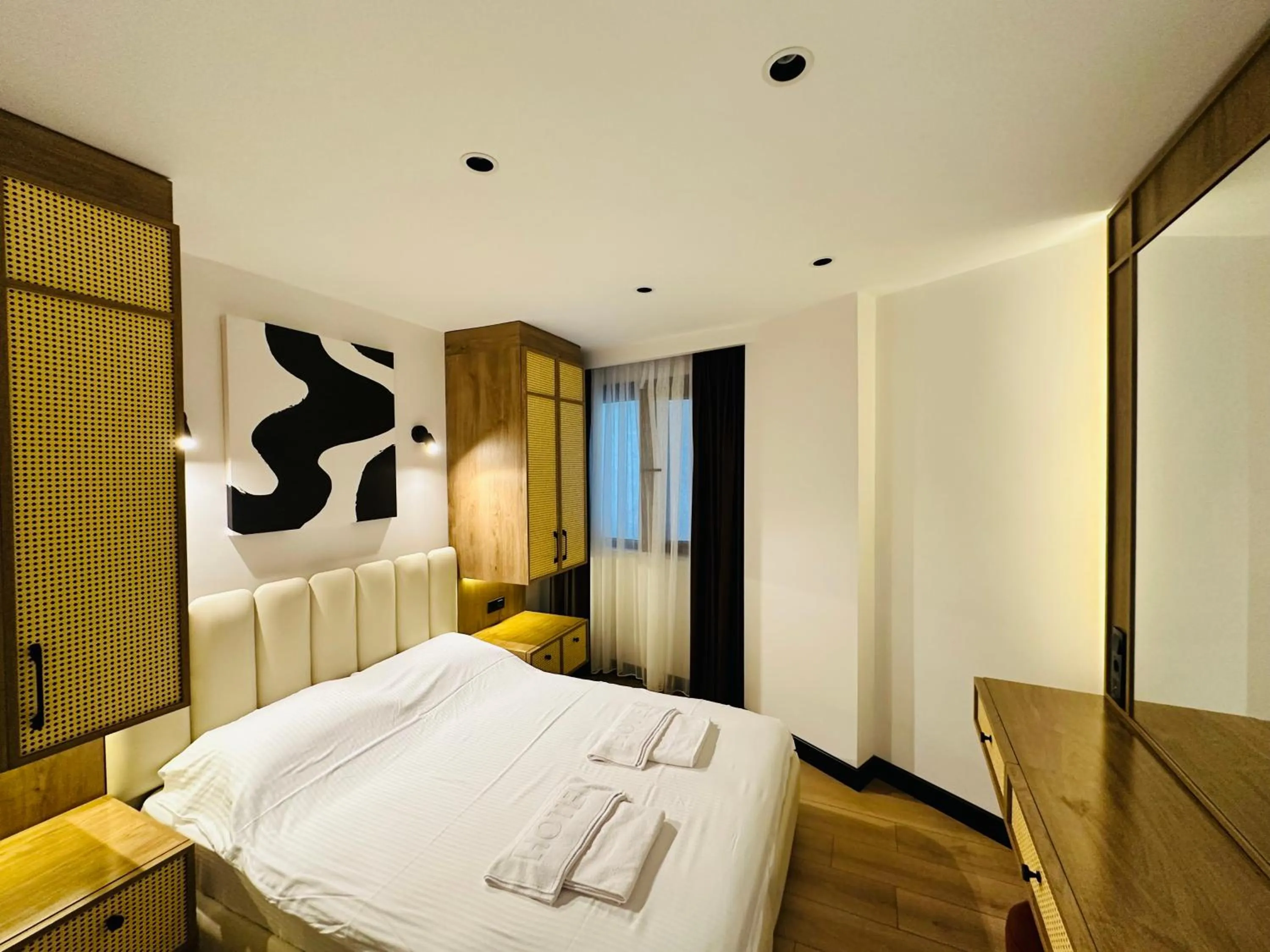 Bed in Rose Point Residence