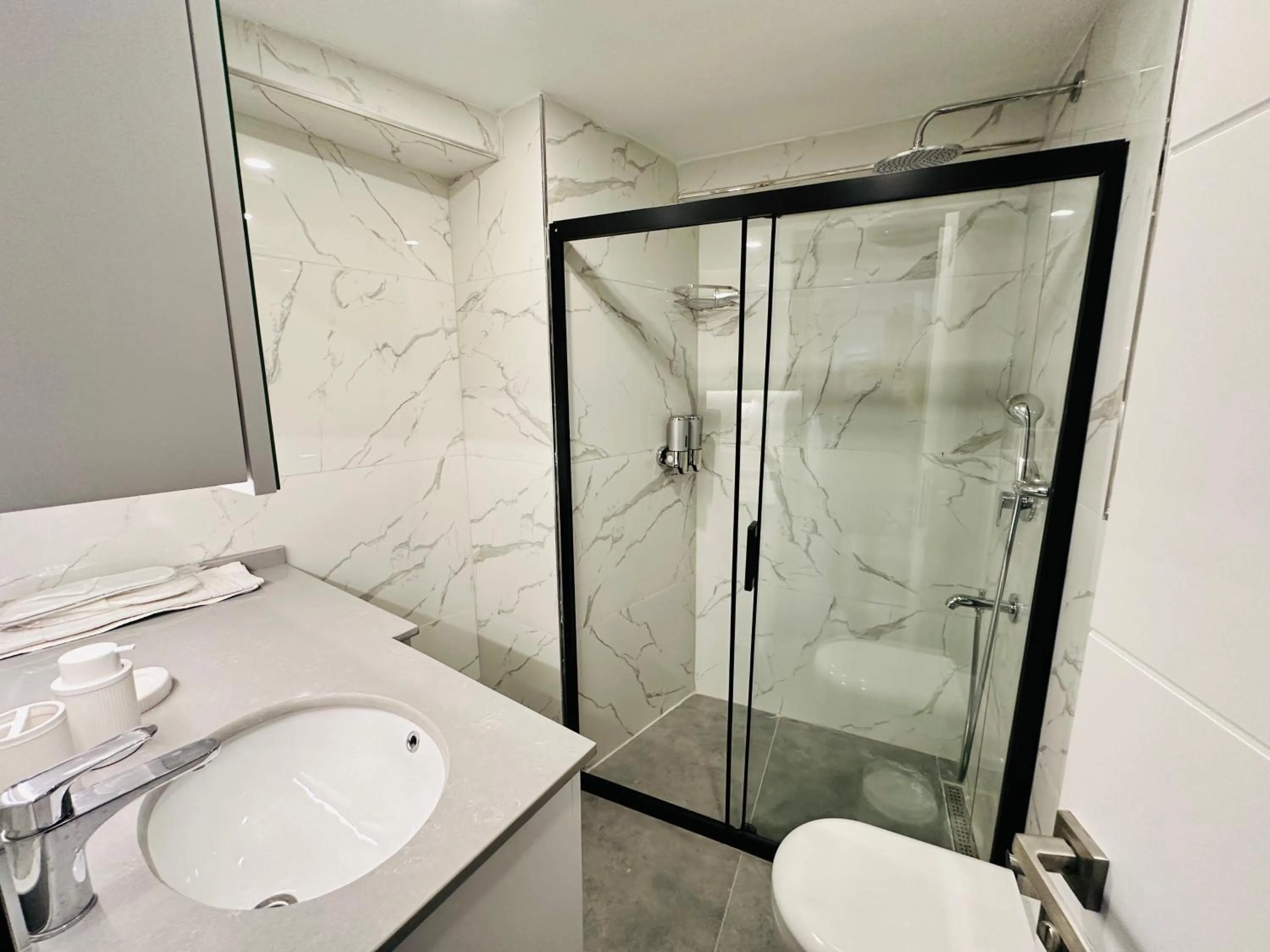 Shower in Rose Point Residence