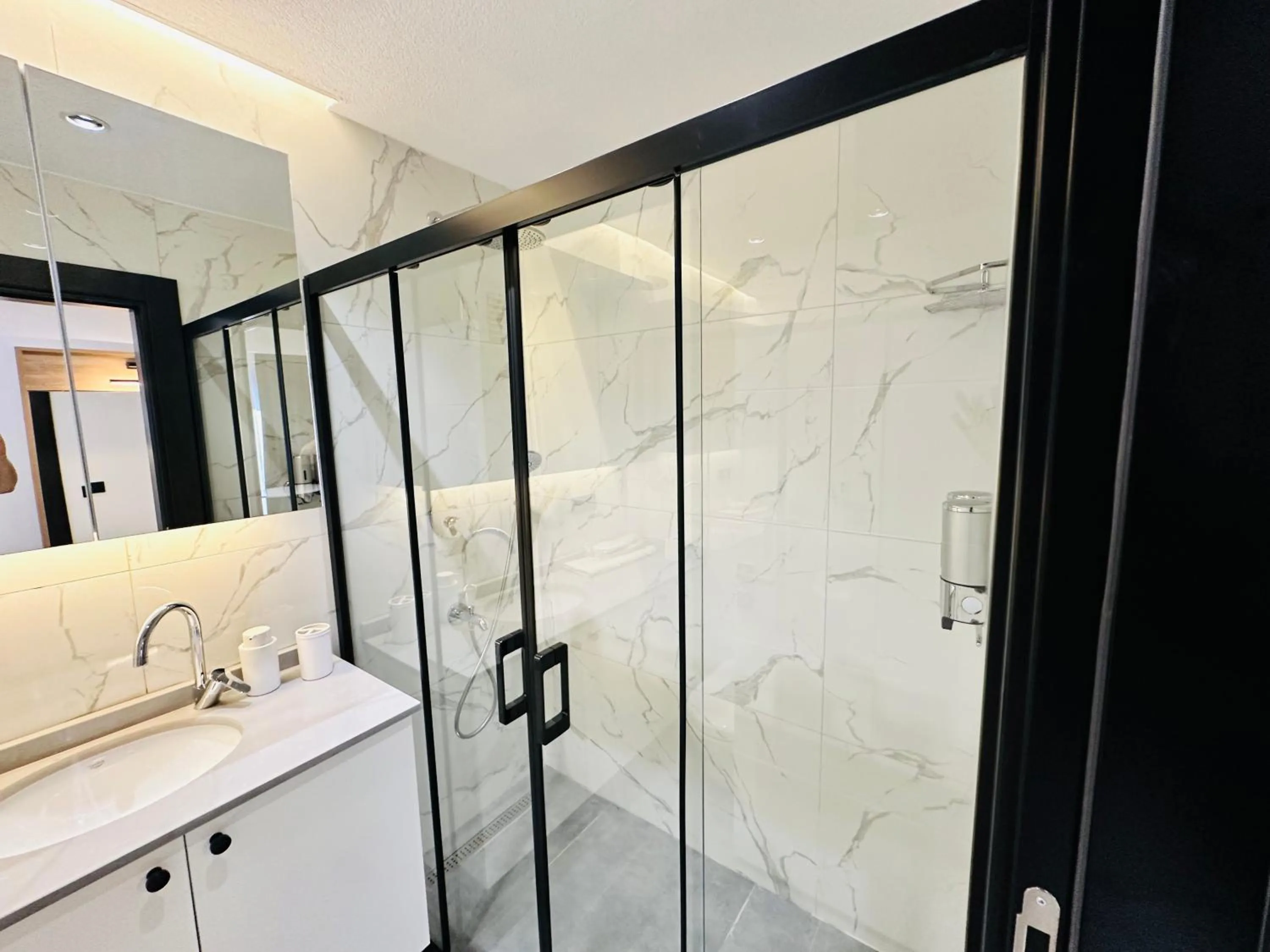 Shower in Rose Point Residence