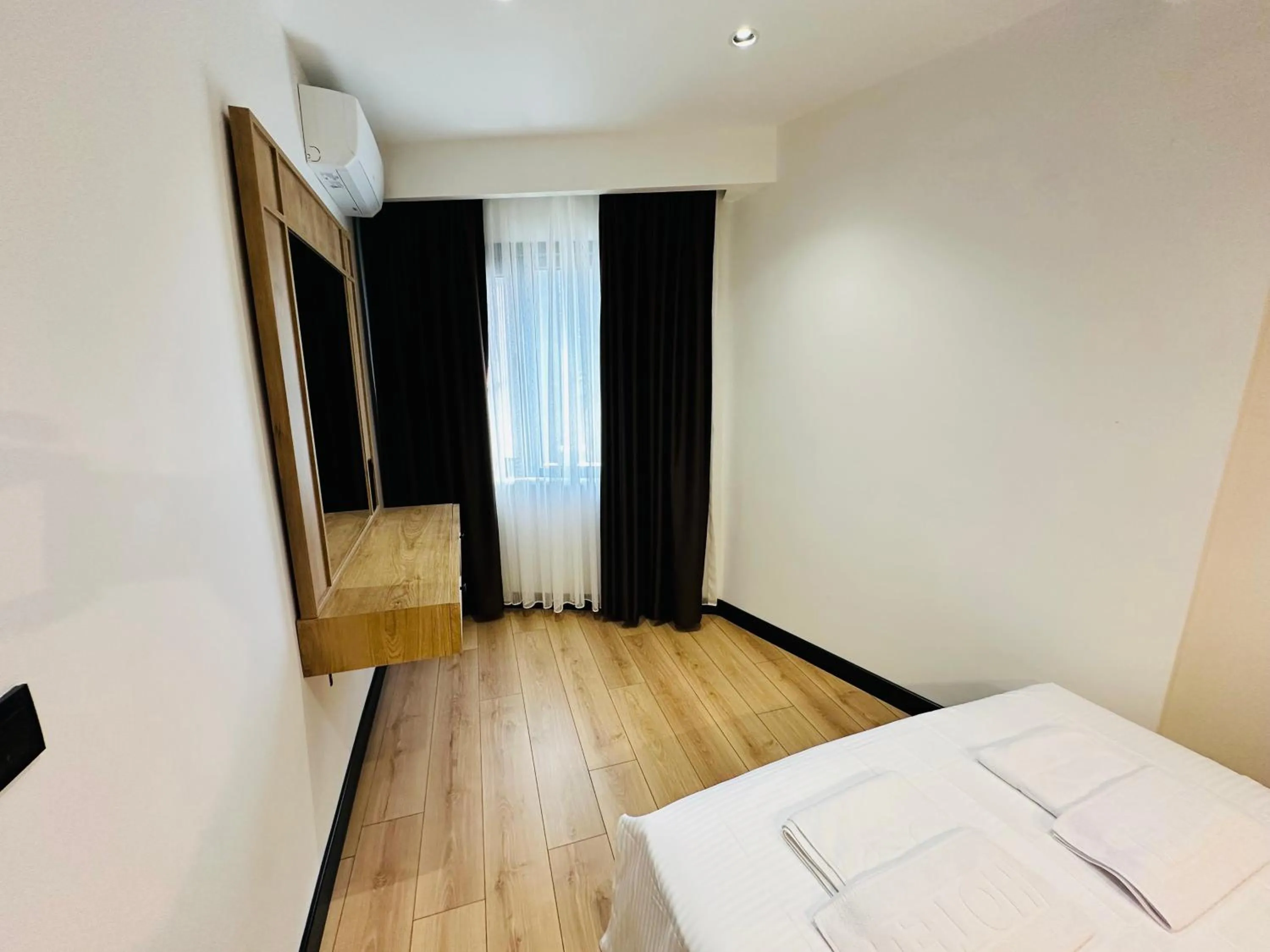 Bed in Rose Point Residence