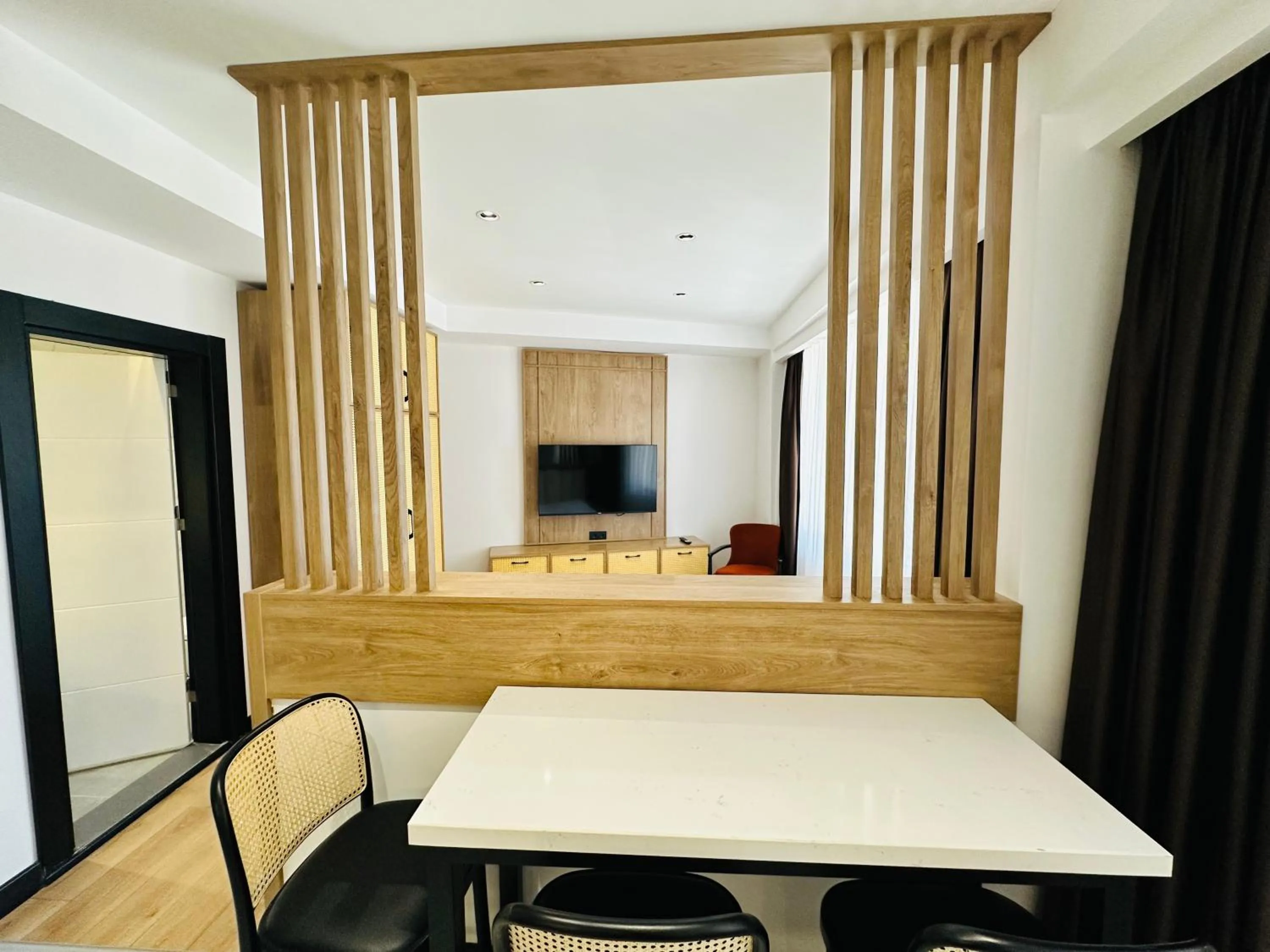 TV and multimedia in Rose Point Residence