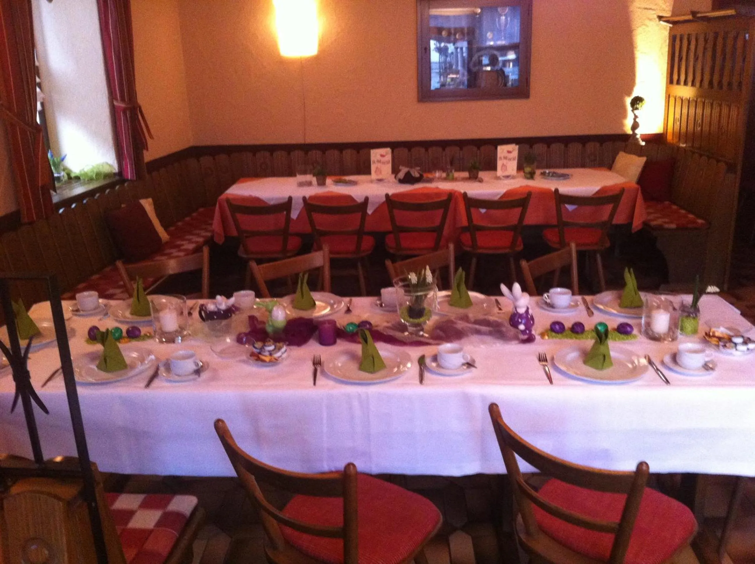 Restaurant/places to eat in Gasthof und Pension Zur Frischen Quelle