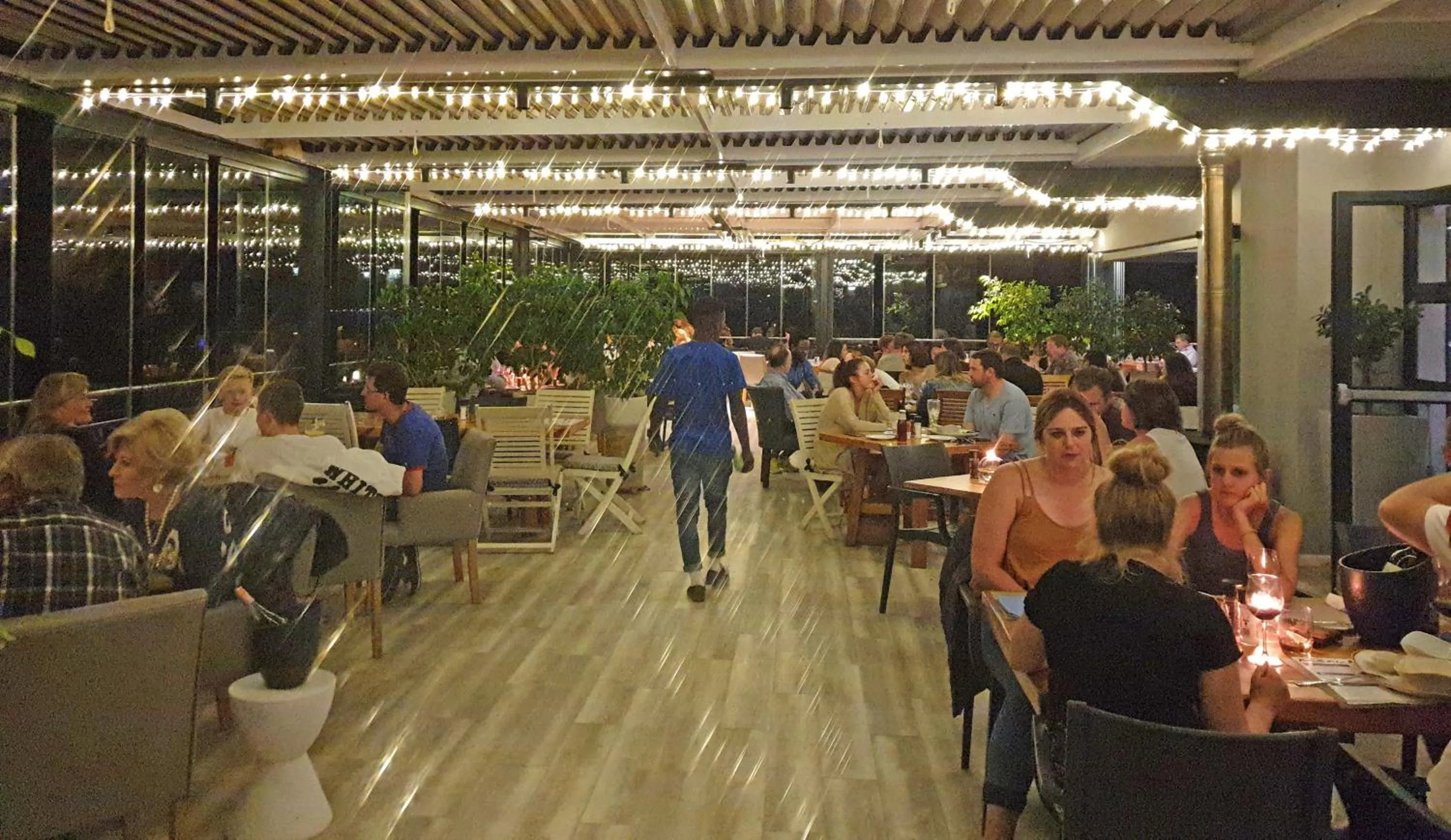 Restaurant/places to eat in Brenton Haven Beachfront Resort