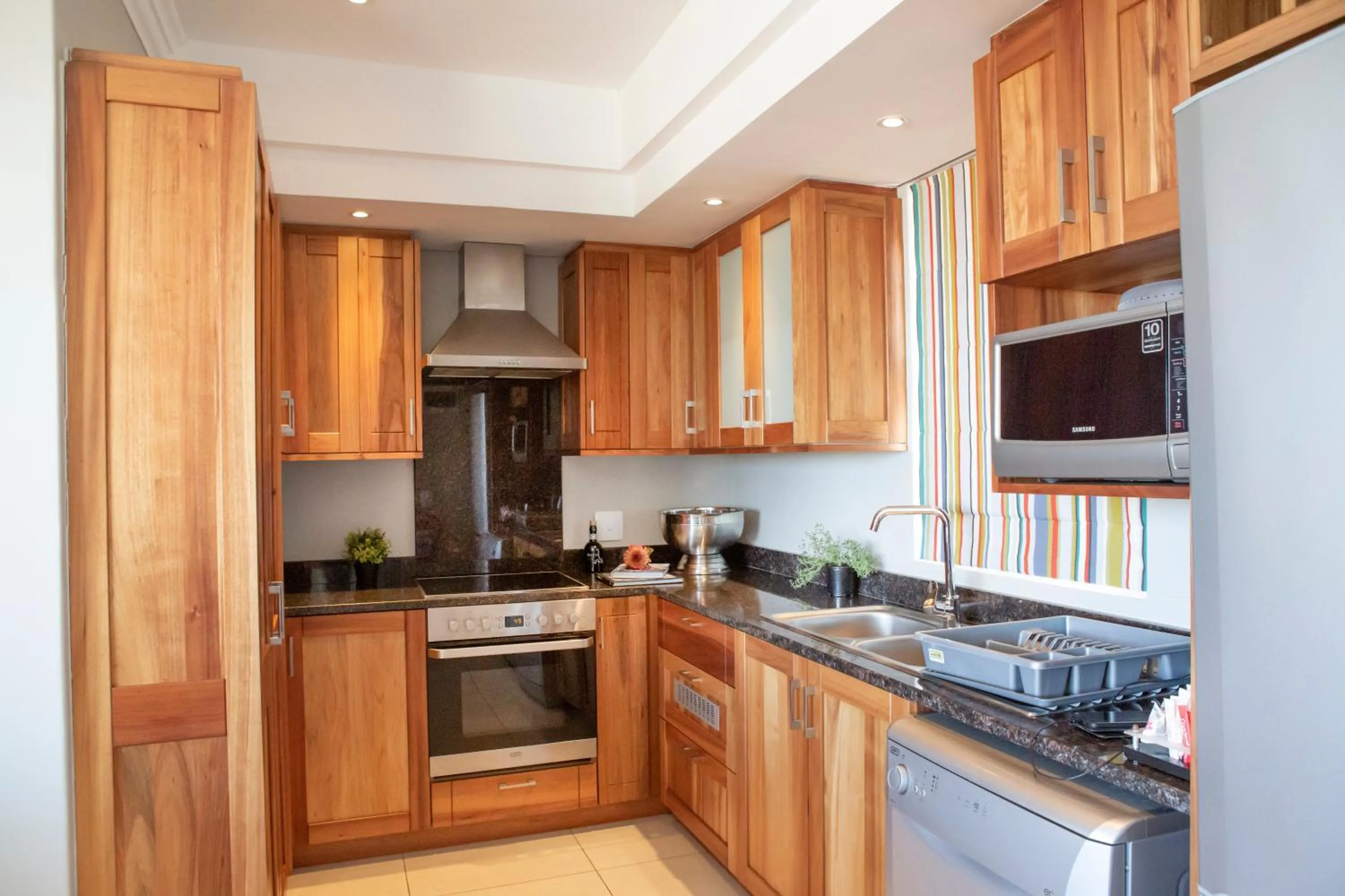 Kitchen or kitchenette in Brenton Haven Beachfront Resort