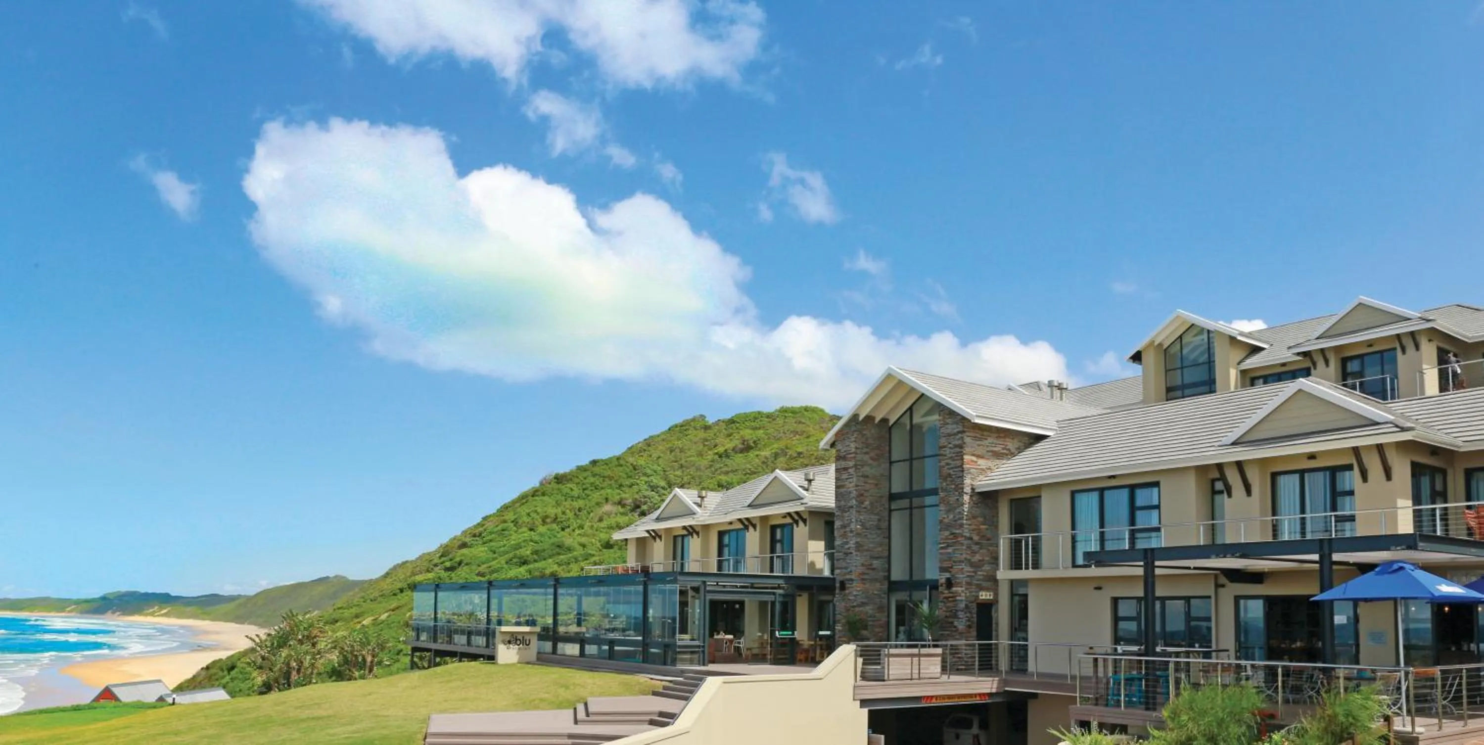 Property building in Brenton Haven Beachfront Resort