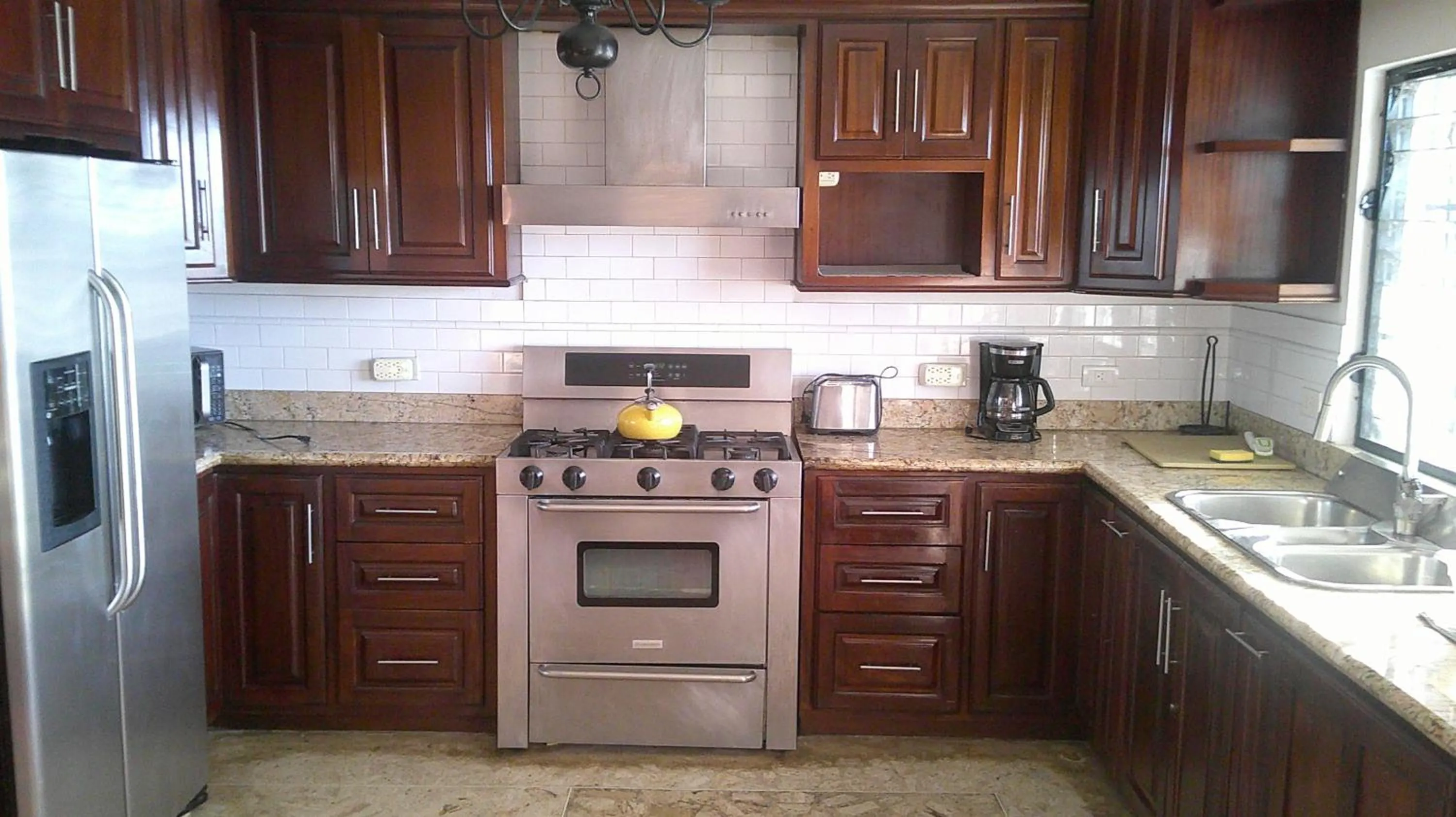 E&J Boutique Residences