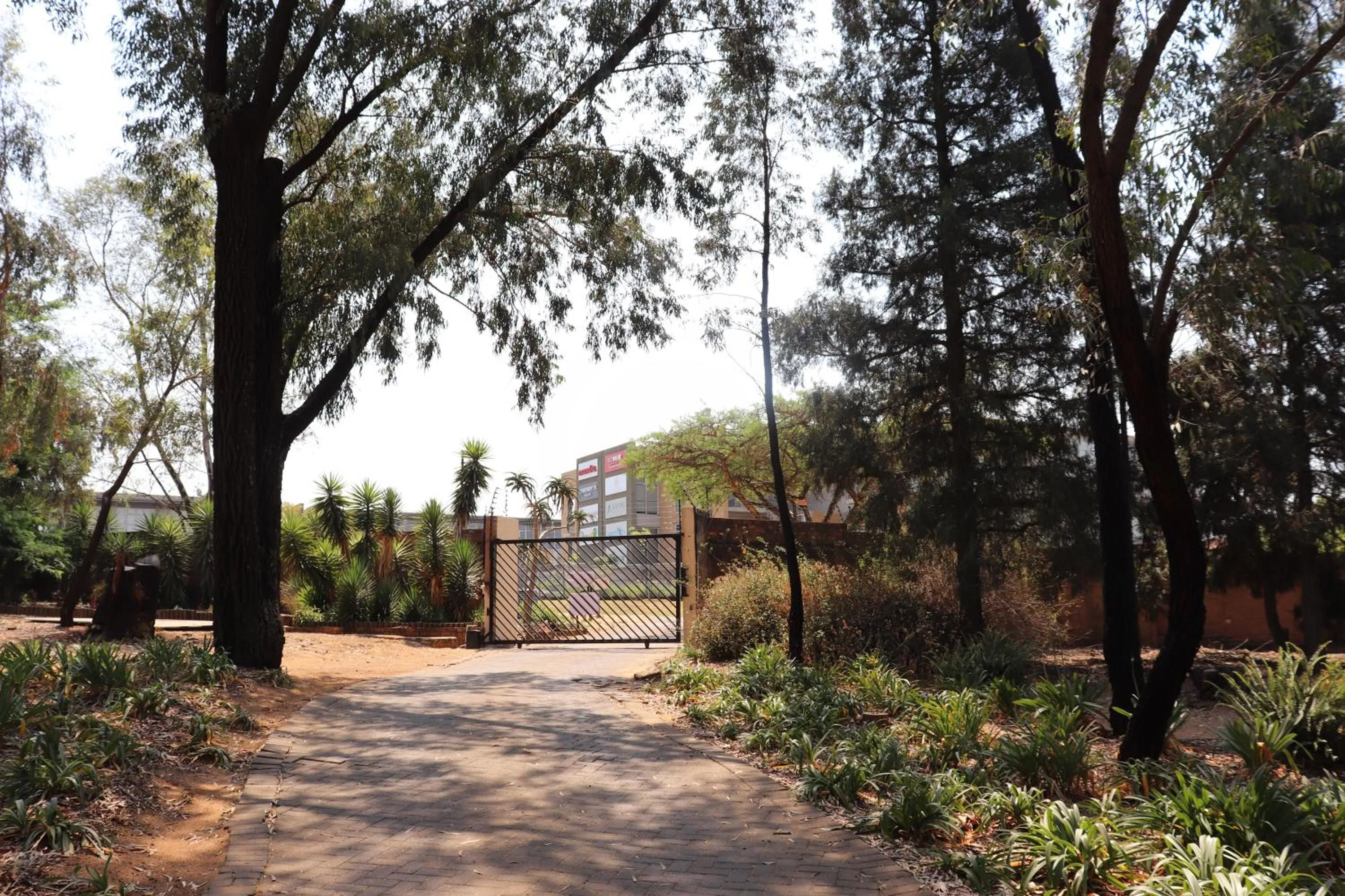 Facade/entrance in Khaya Africa Guesthouse