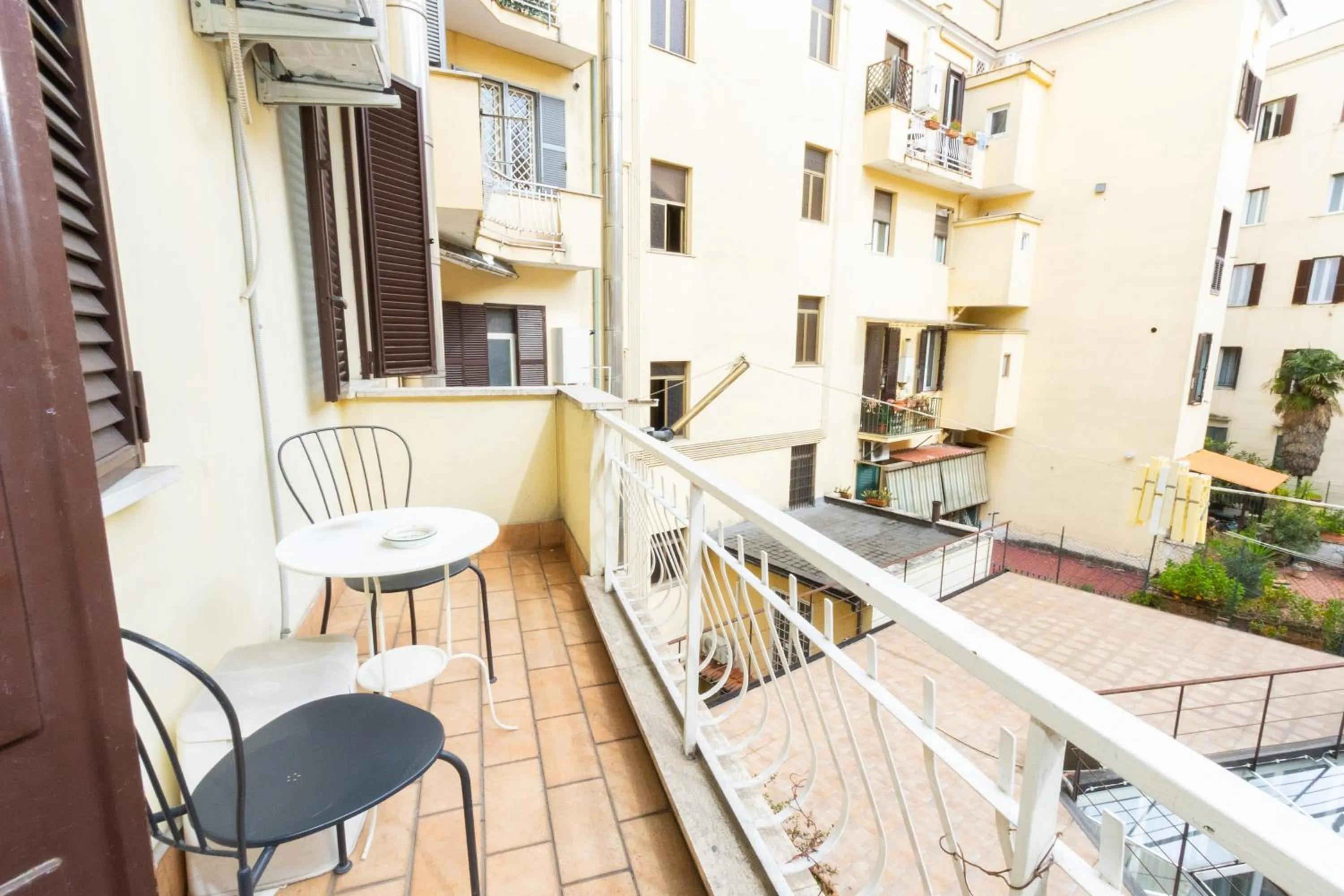 Balcony/Terrace in Vespasiano 49