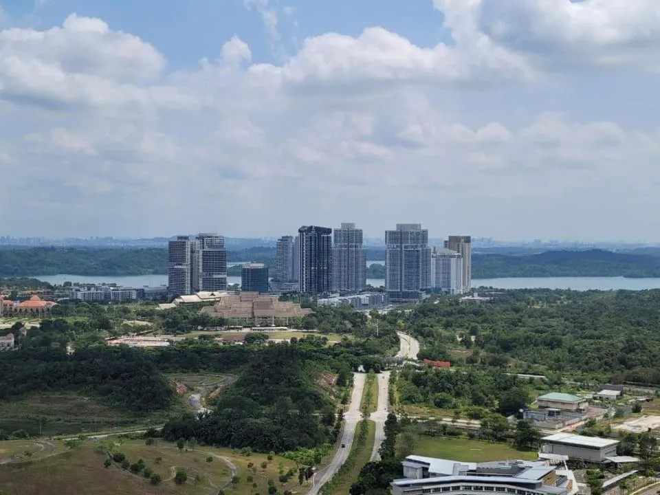 GM 1205 Couple Cozy Netflix 100mbps BySTAY