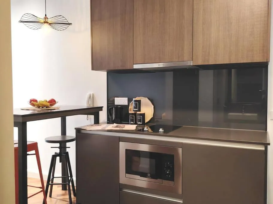 GM 1205 Couple Cozy Netflix 100mbps BySTAY