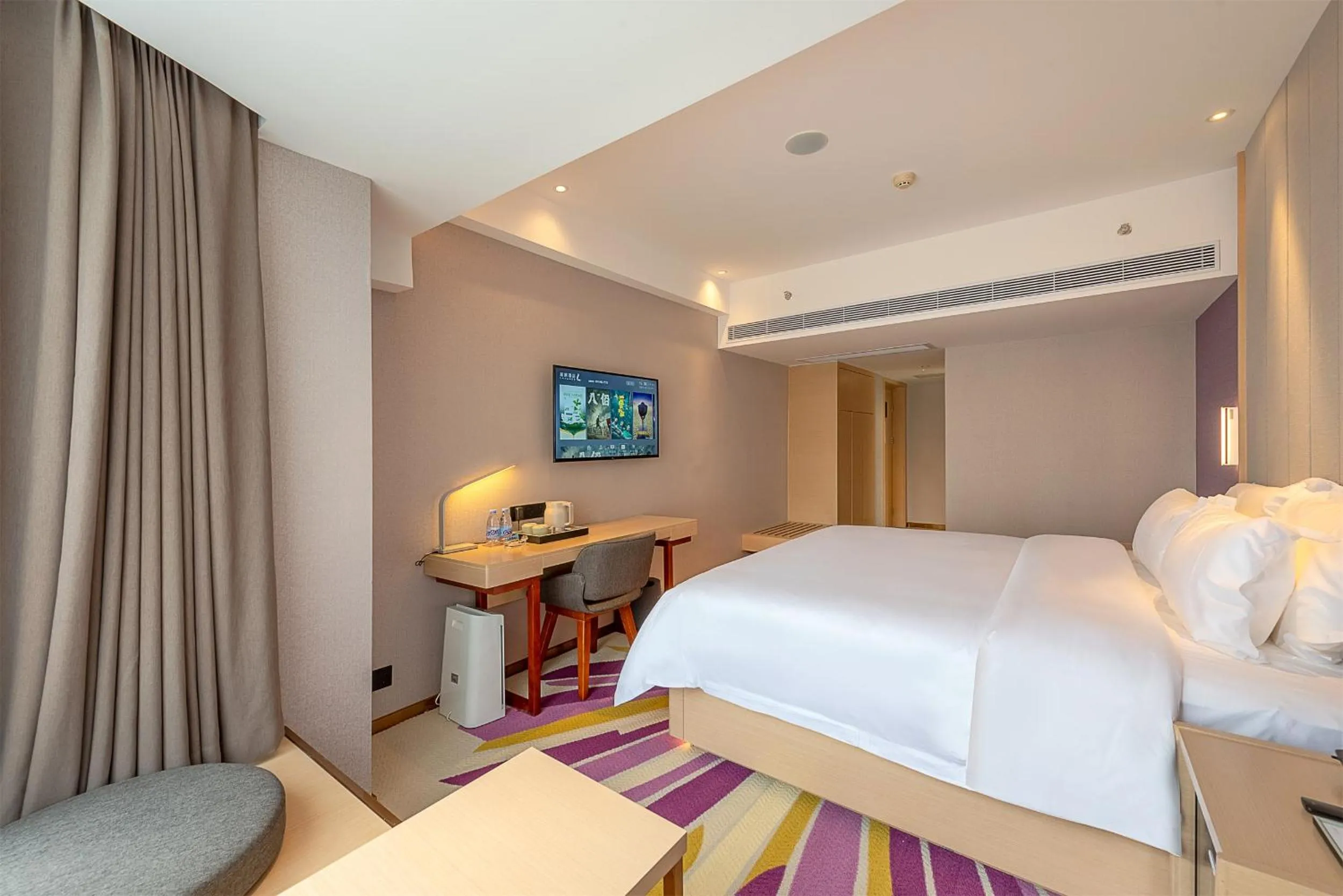 Lavande Hotel Guangzhou Taigucang Shayuan