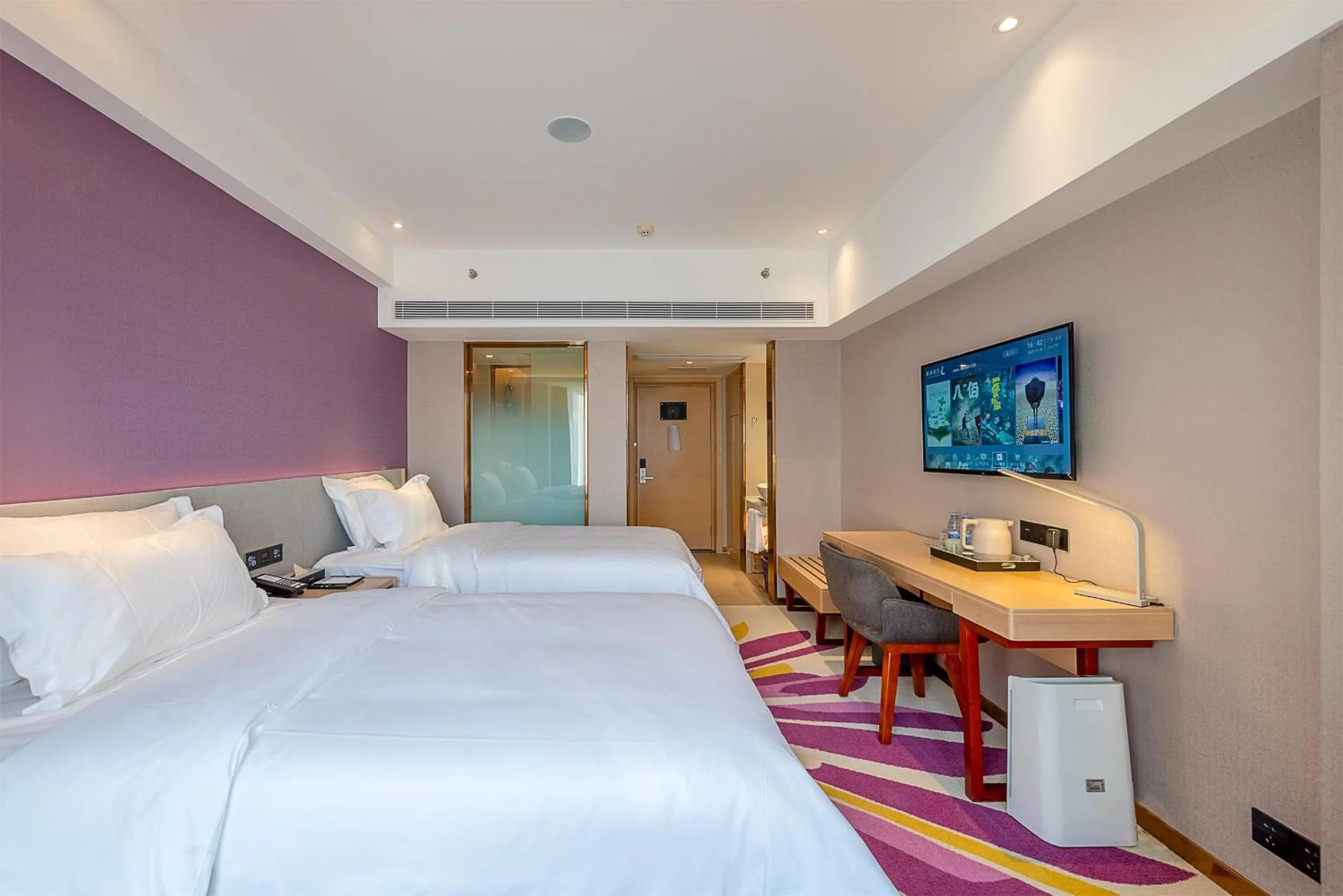 Lavande Hotel Guangzhou Taigucang Shayuan