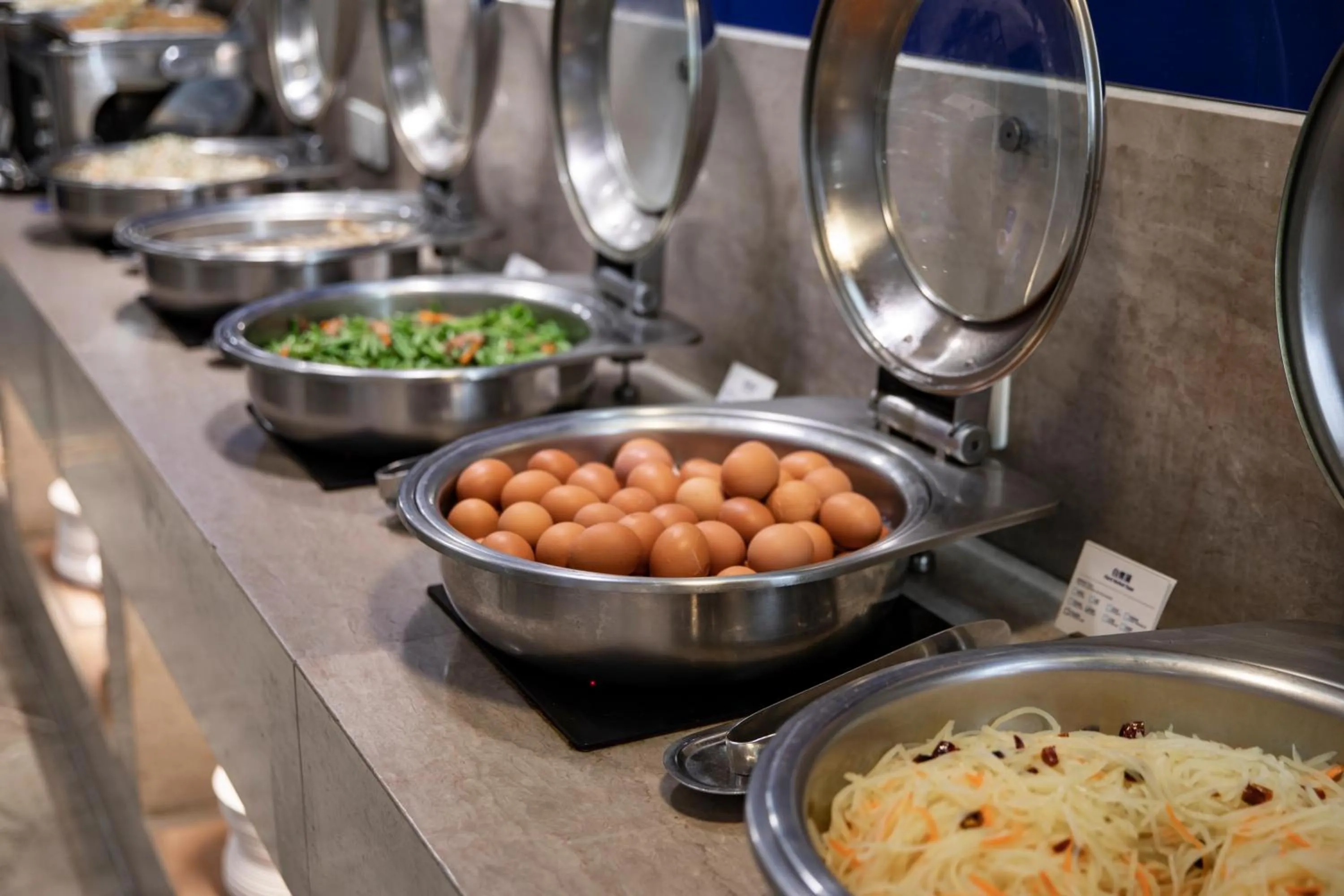 Breakfast in Holiday Inn Express Shanghai New Jinqiao by IHG