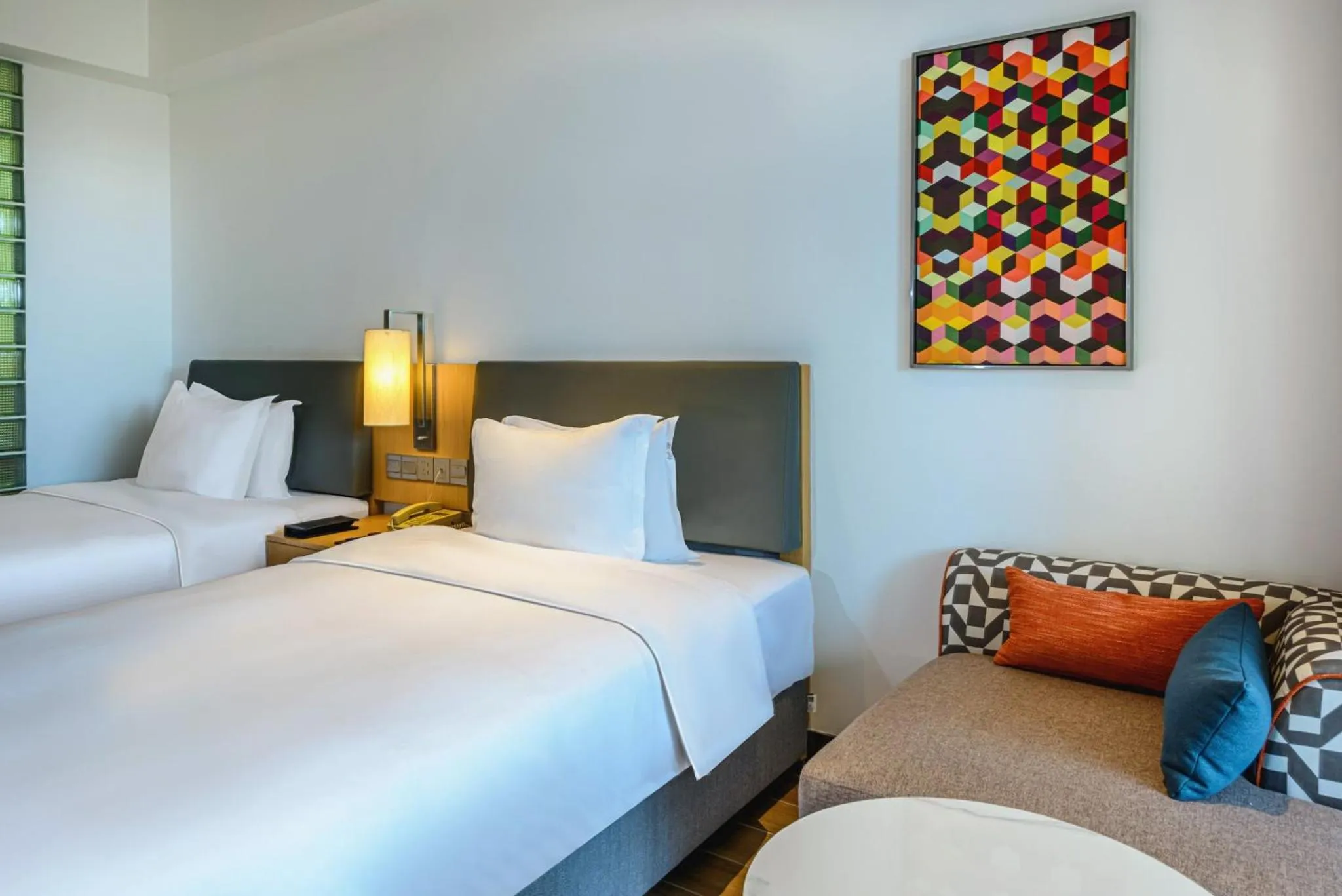 Photo of the whole room, Bed in Holiday Inn Express Haikou West Coast by IHG