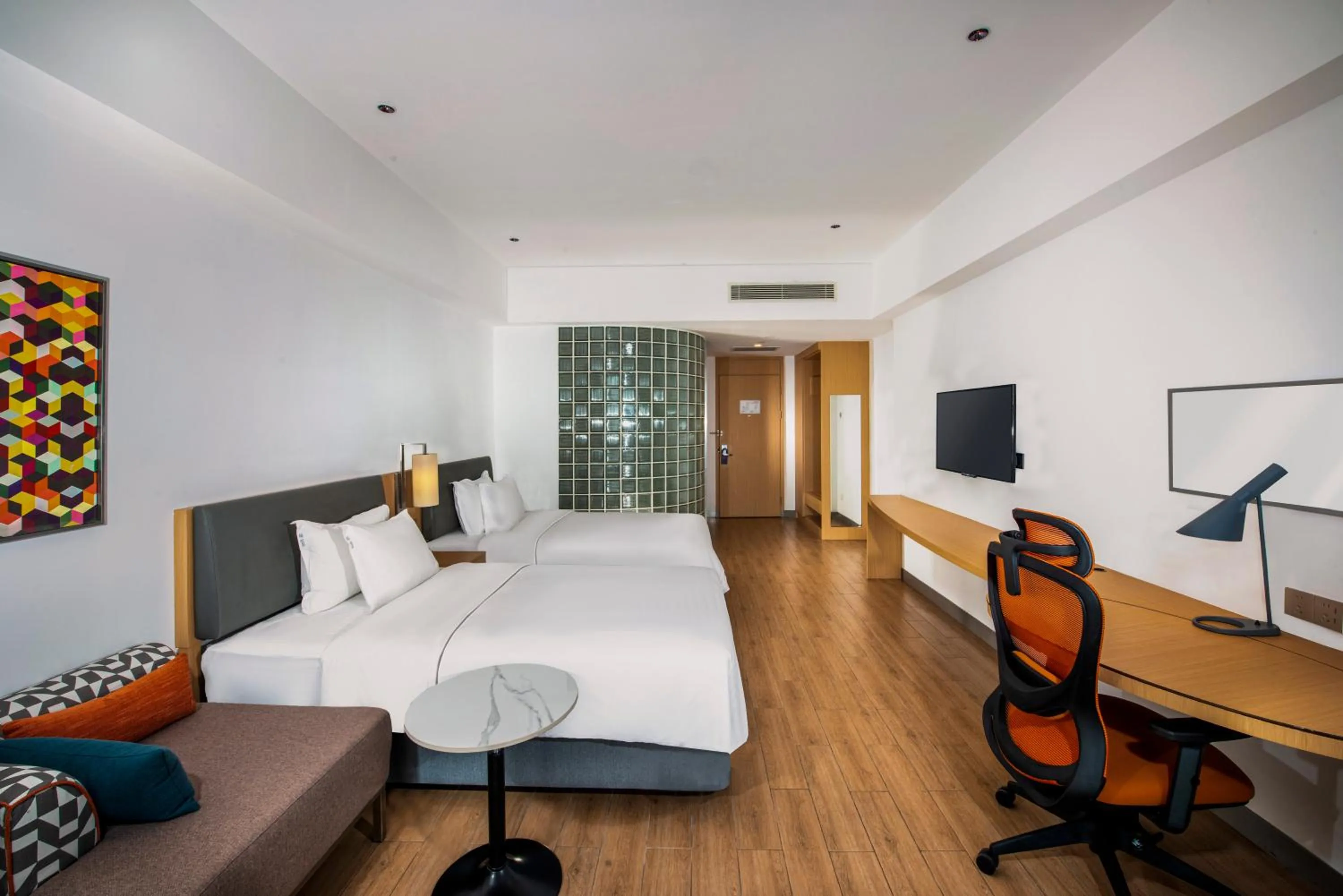Standard Room with Two Single Beds in Holiday Inn Express Haikou West Coast by IHG