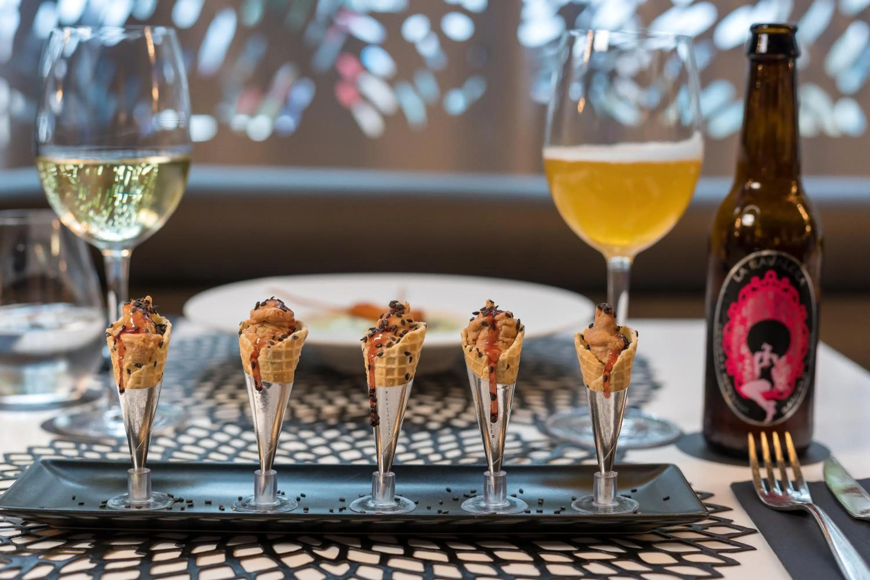 Restaurant/places to eat in Barceló Raval