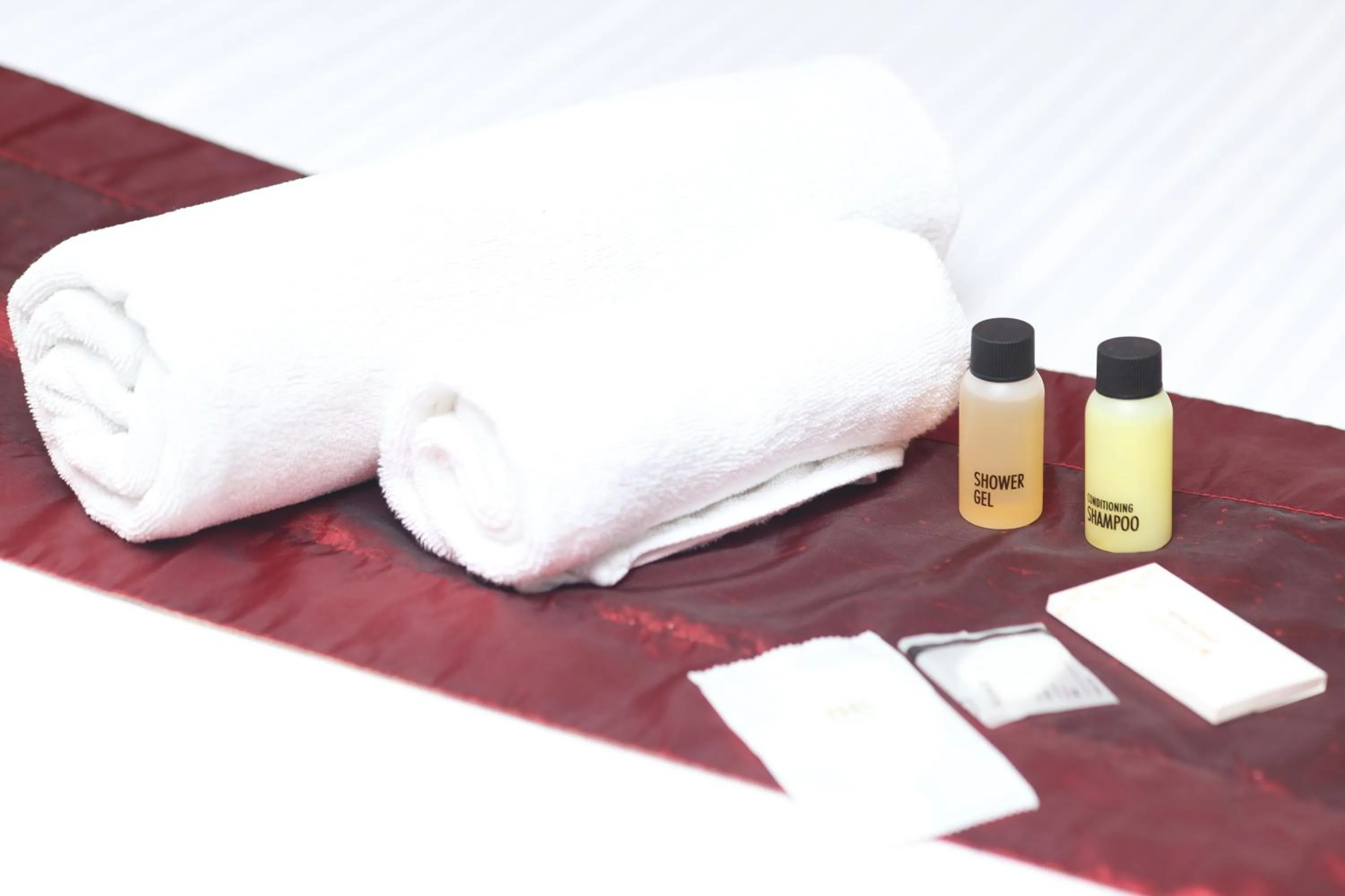 Bedroom, Bed in Convenient Grand Plus Hotel Suvarnabhumi