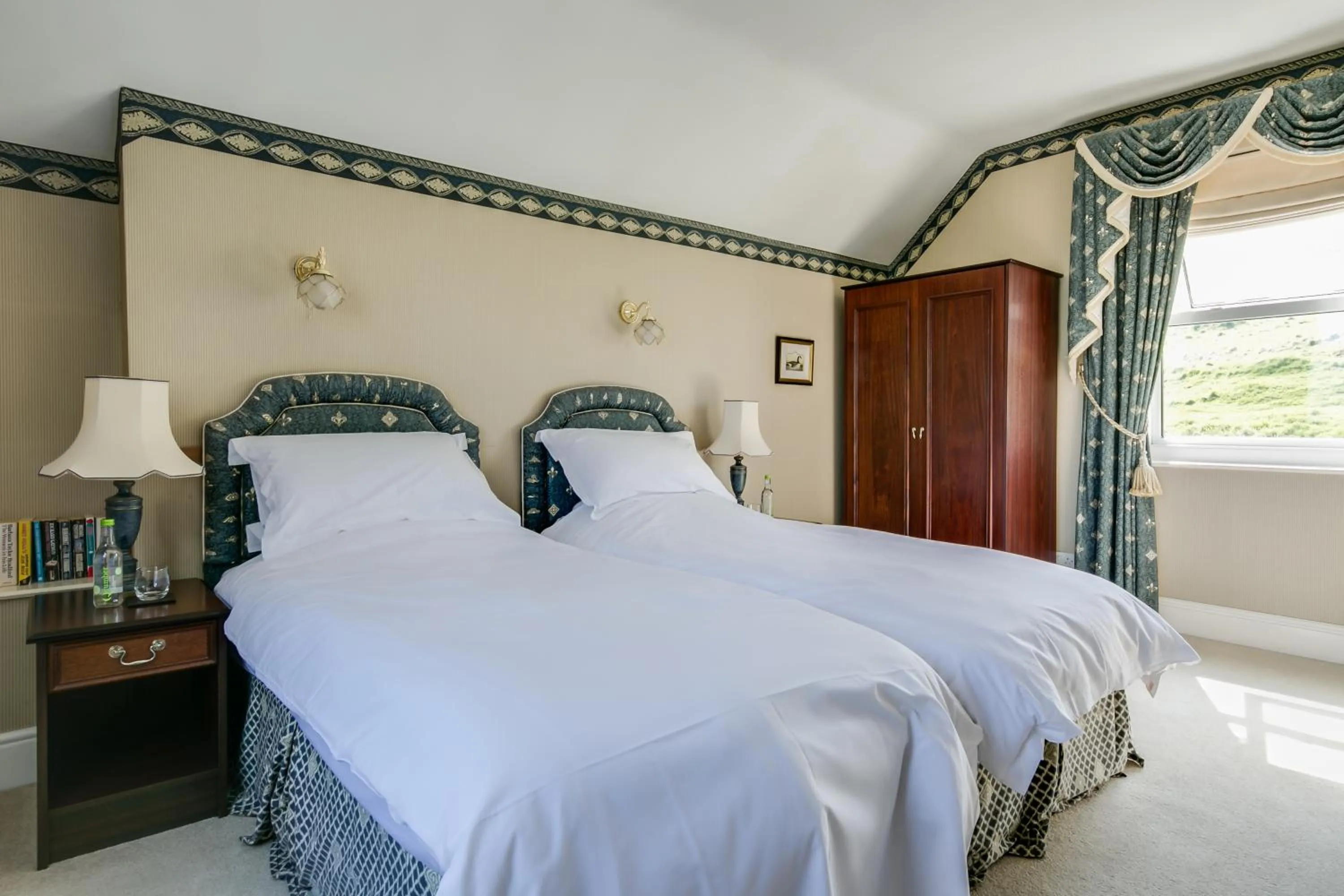 Bed in Cleeve Hill Hotel