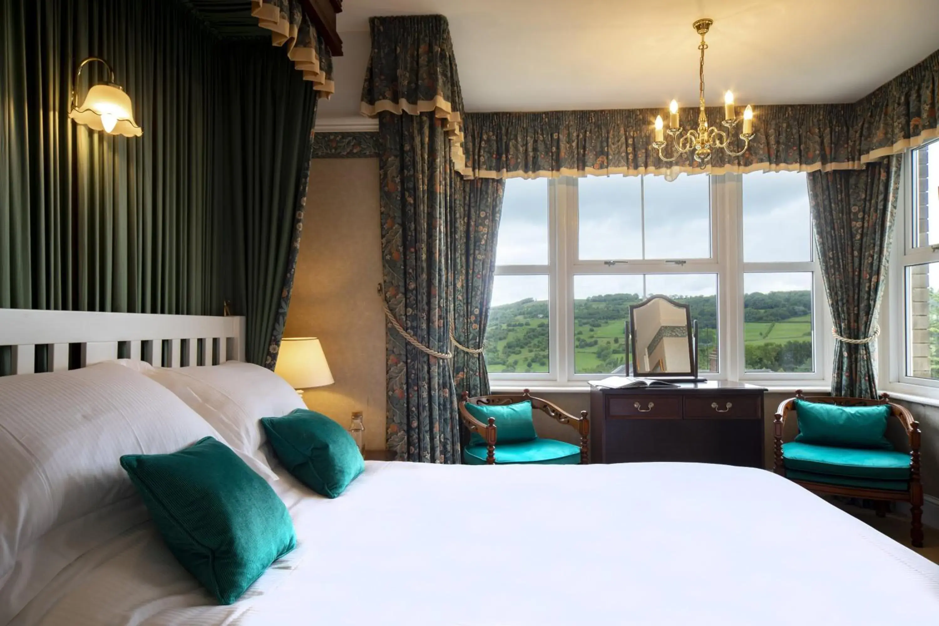 Double Room in Cleeve Hill Hotel Double Room in Cleeve Hill Hotel