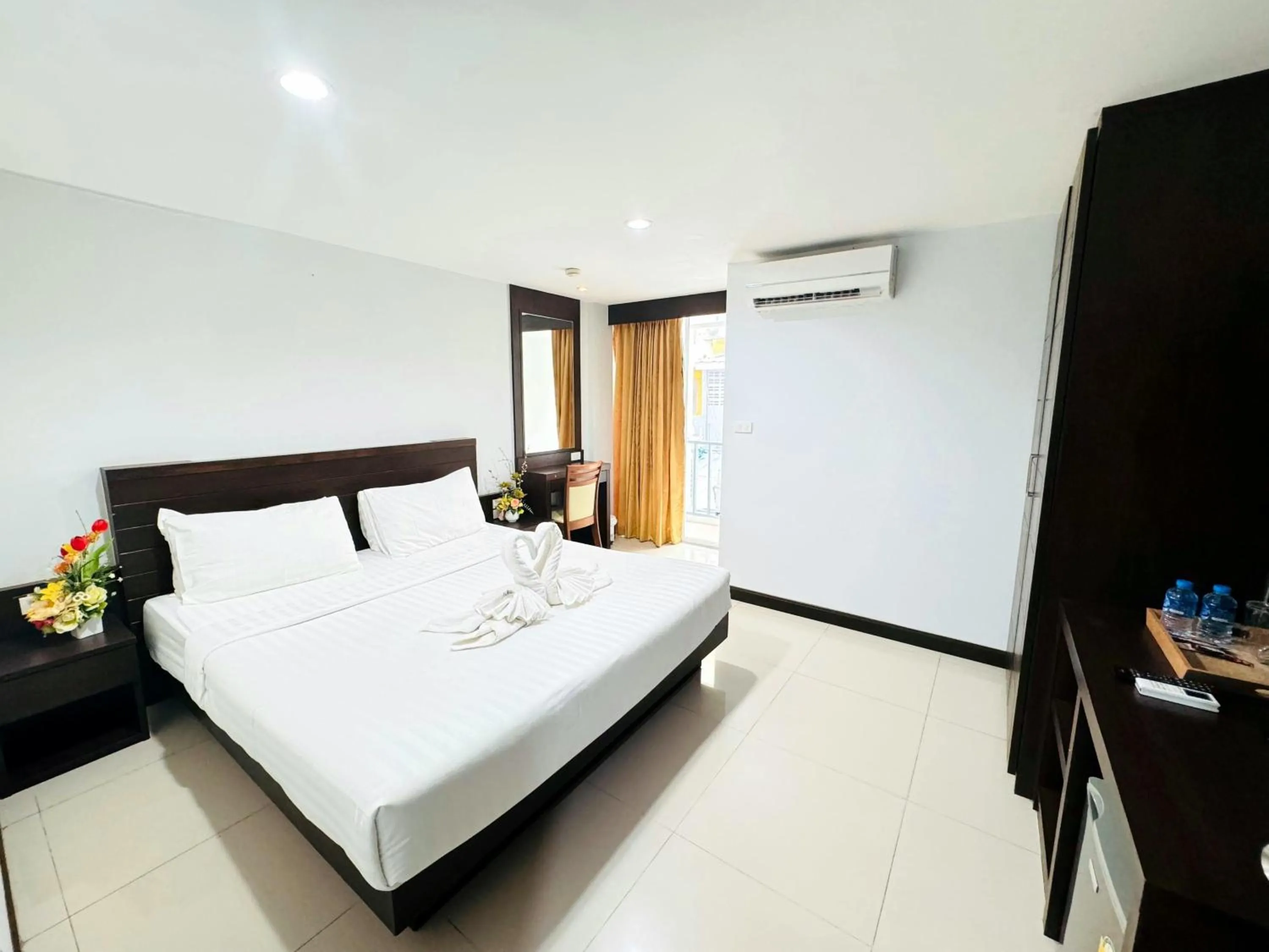 Bed in La Casa Patong