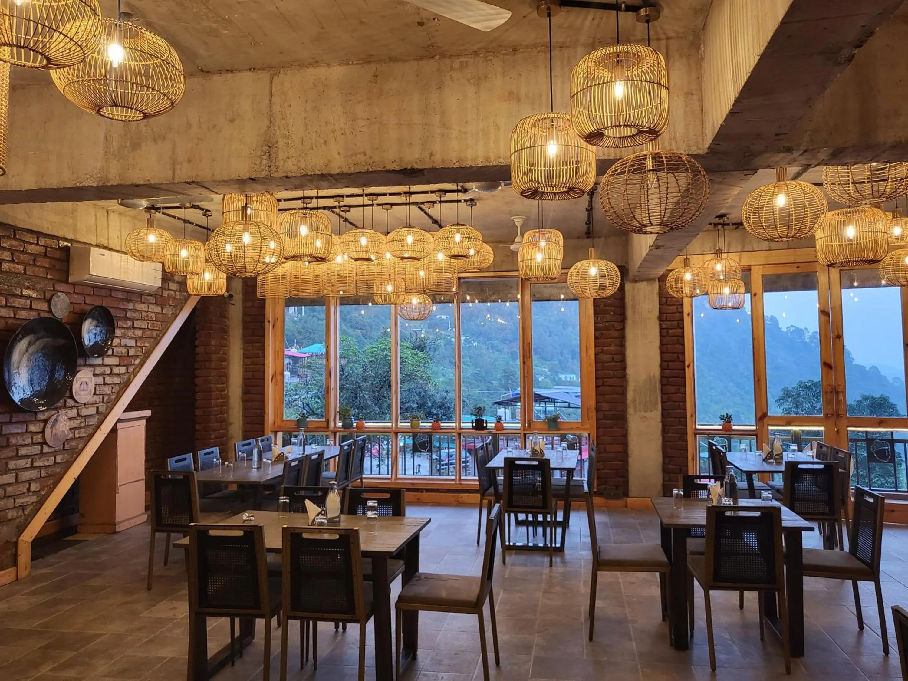 The Cozy Acorn Resort