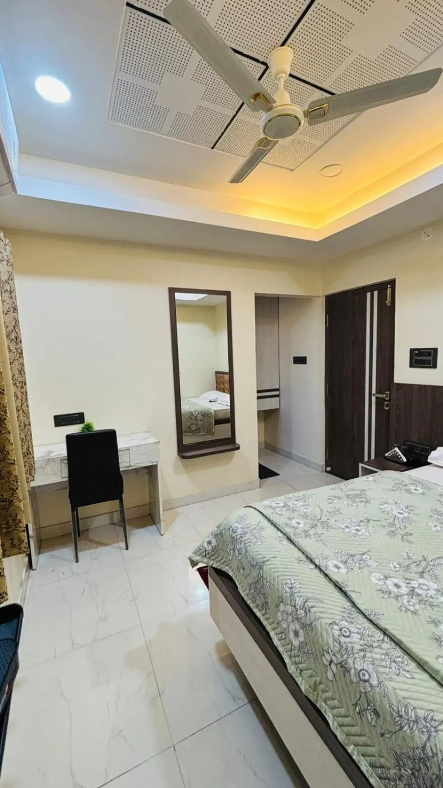 Bed in Hotel Vivaanta