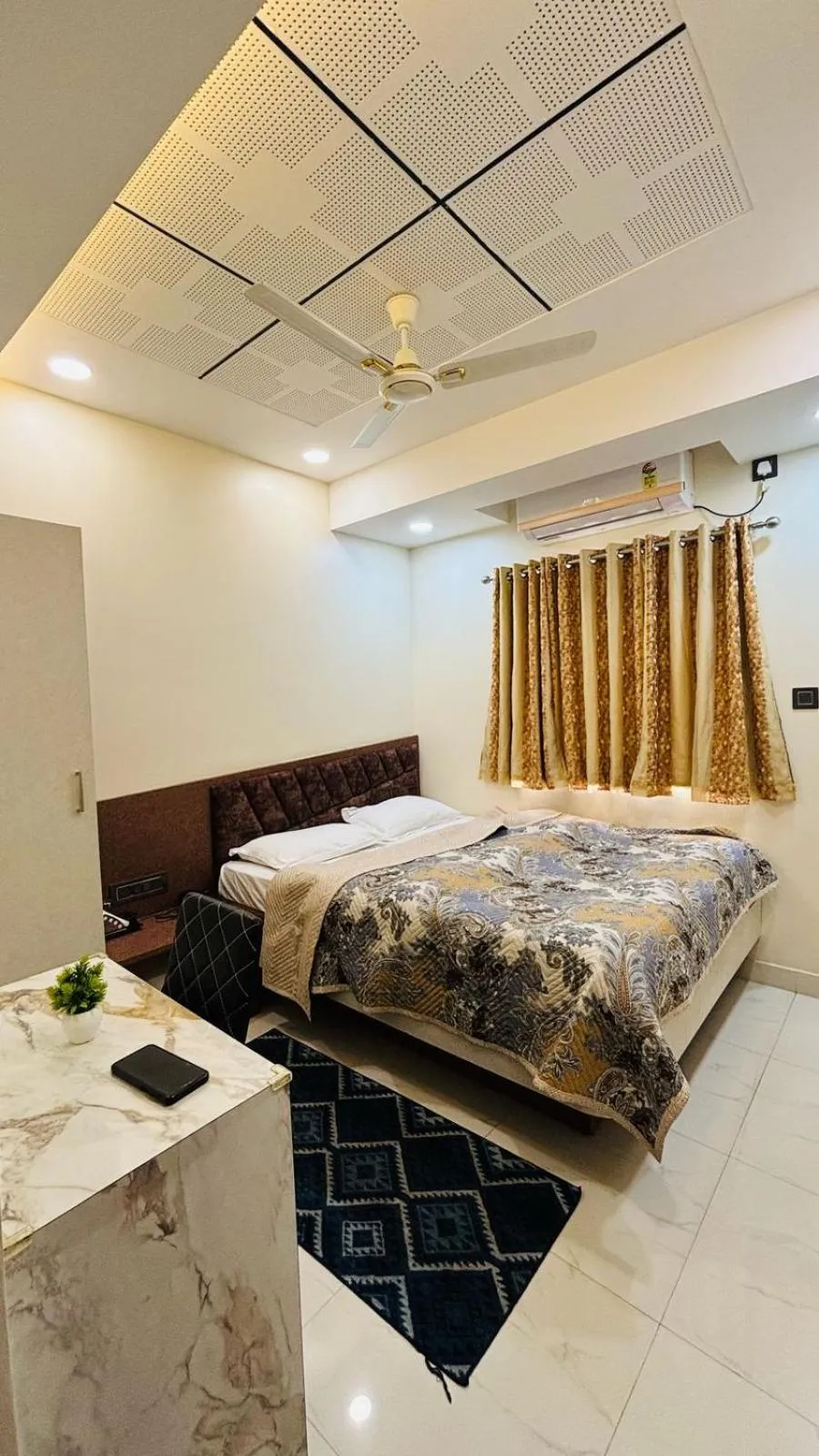 Bedroom, Bed in Hotel Vivaanta