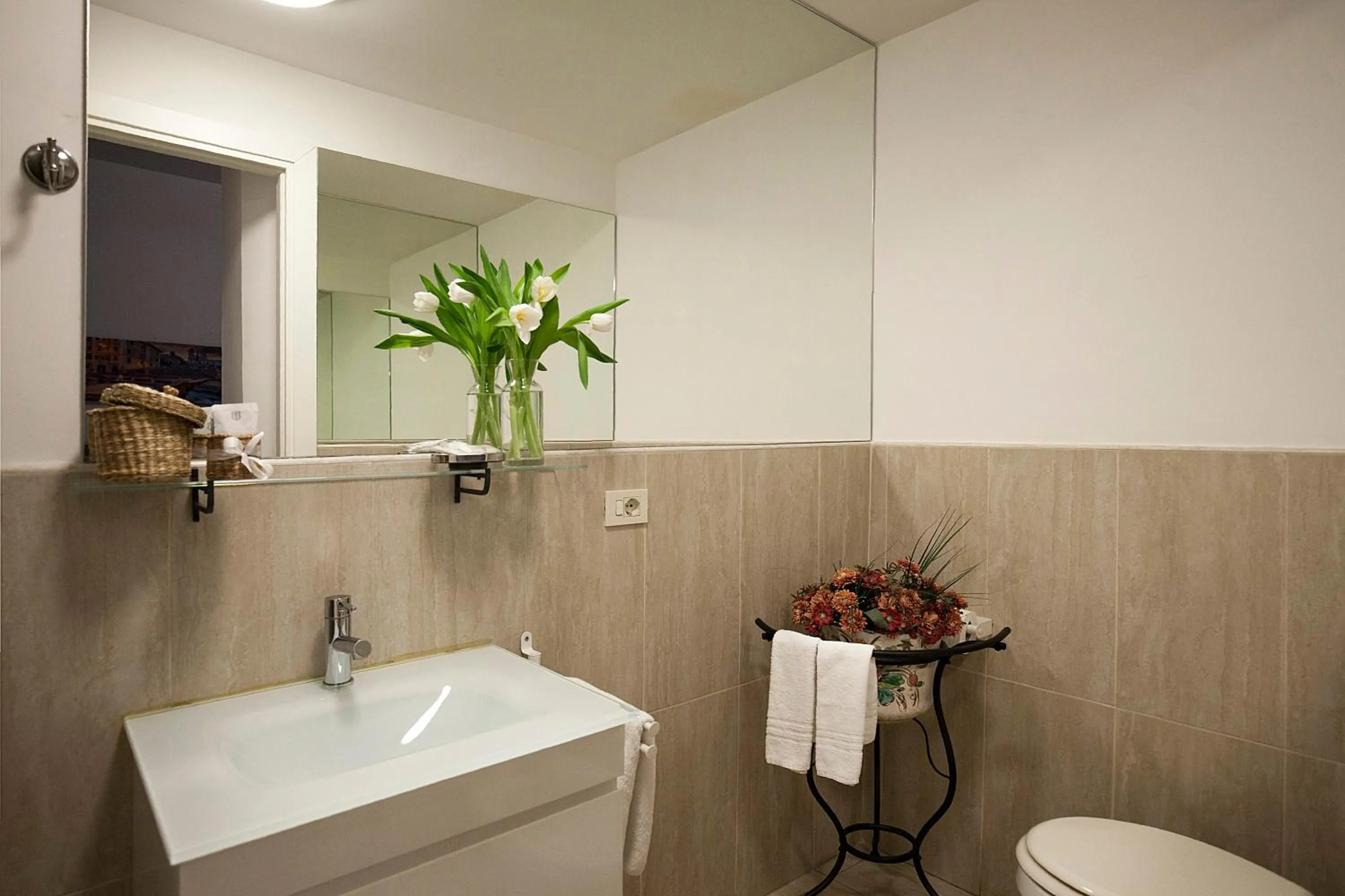 Toilet in Roman Holidays cuore dell'Impero