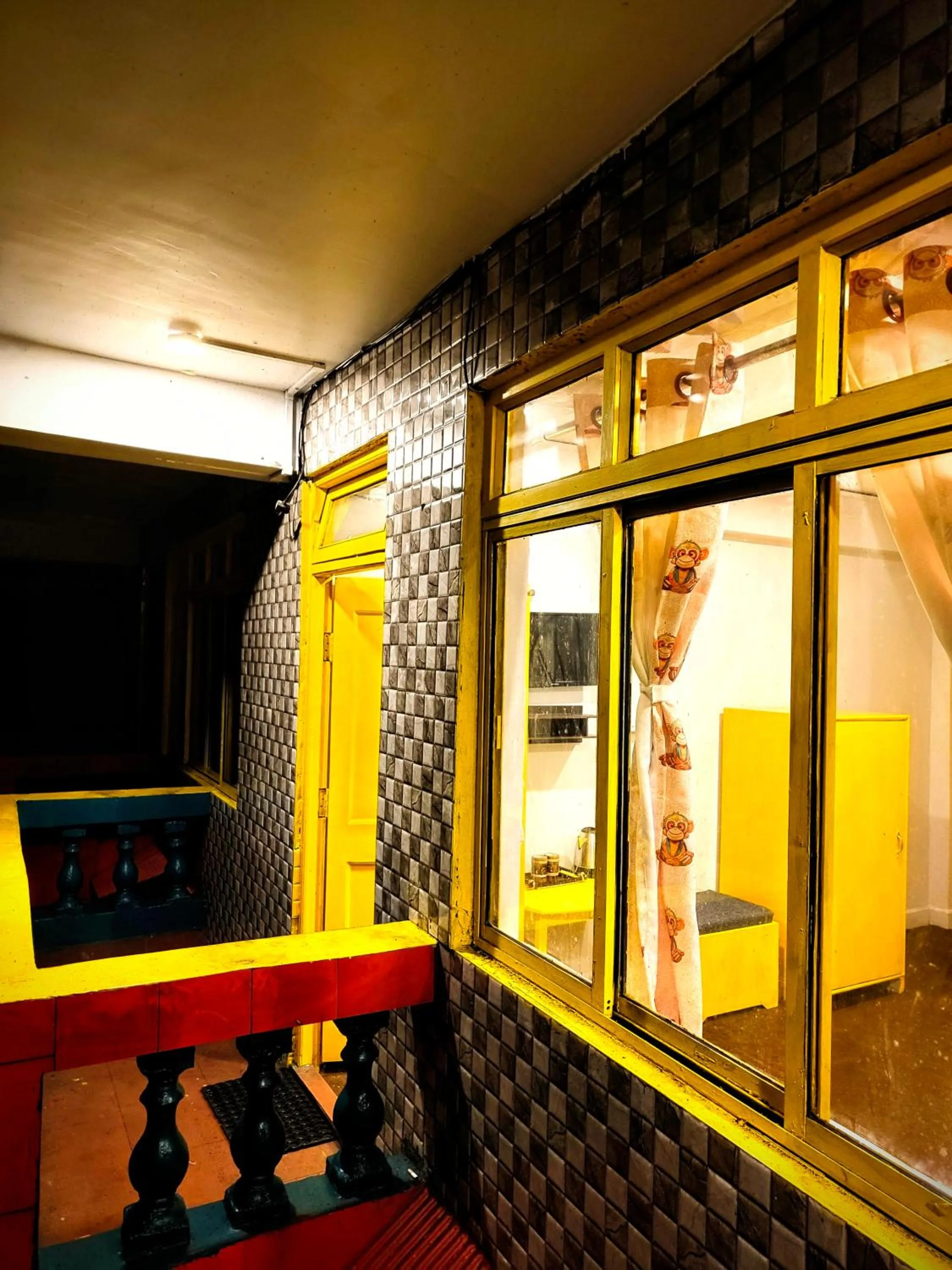 Balcony/Terrace in Hidden Monkey Stays Darjeeling, Batasia