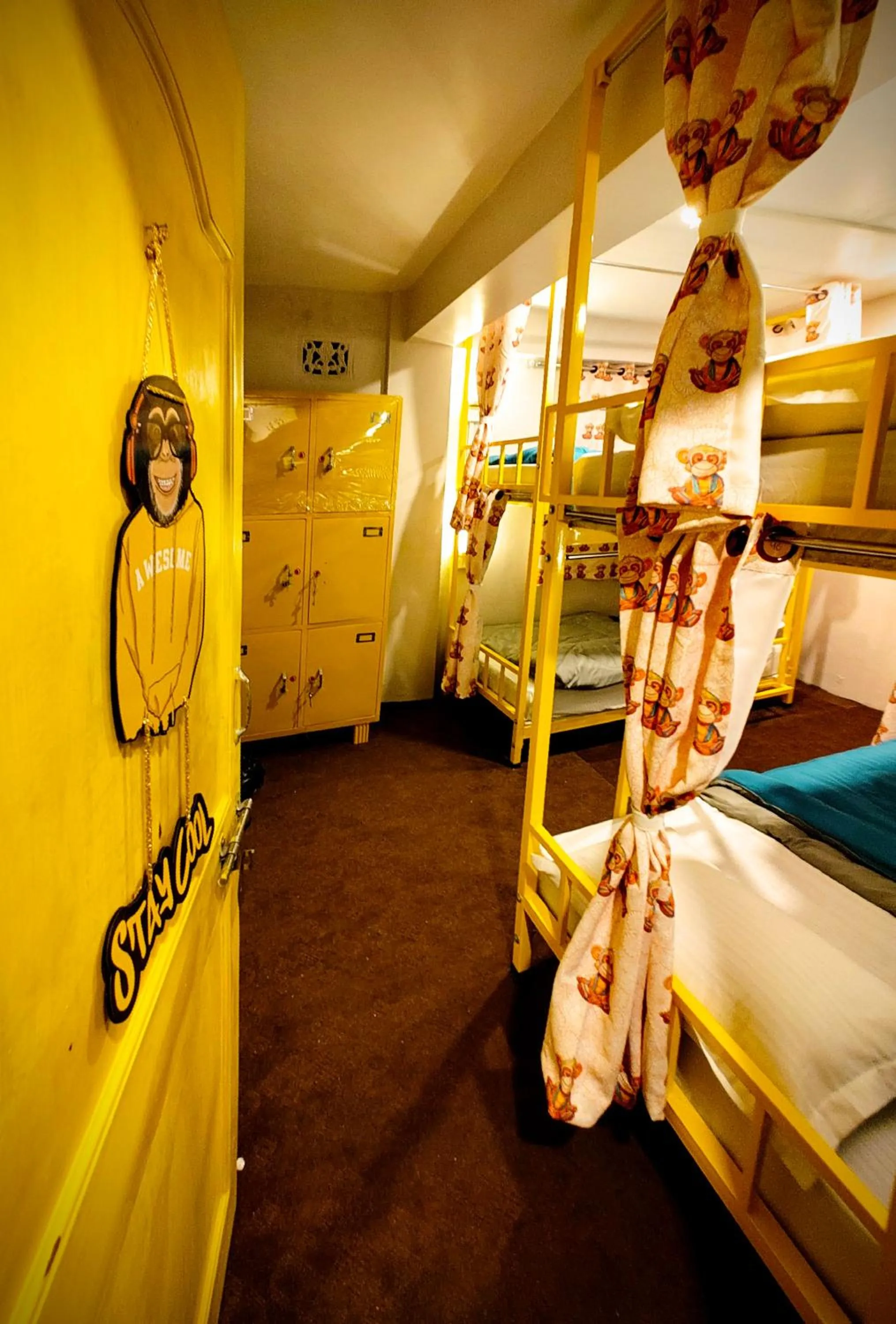 Bedroom, Bed in Hidden Monkey Stays Darjeeling, Batasia