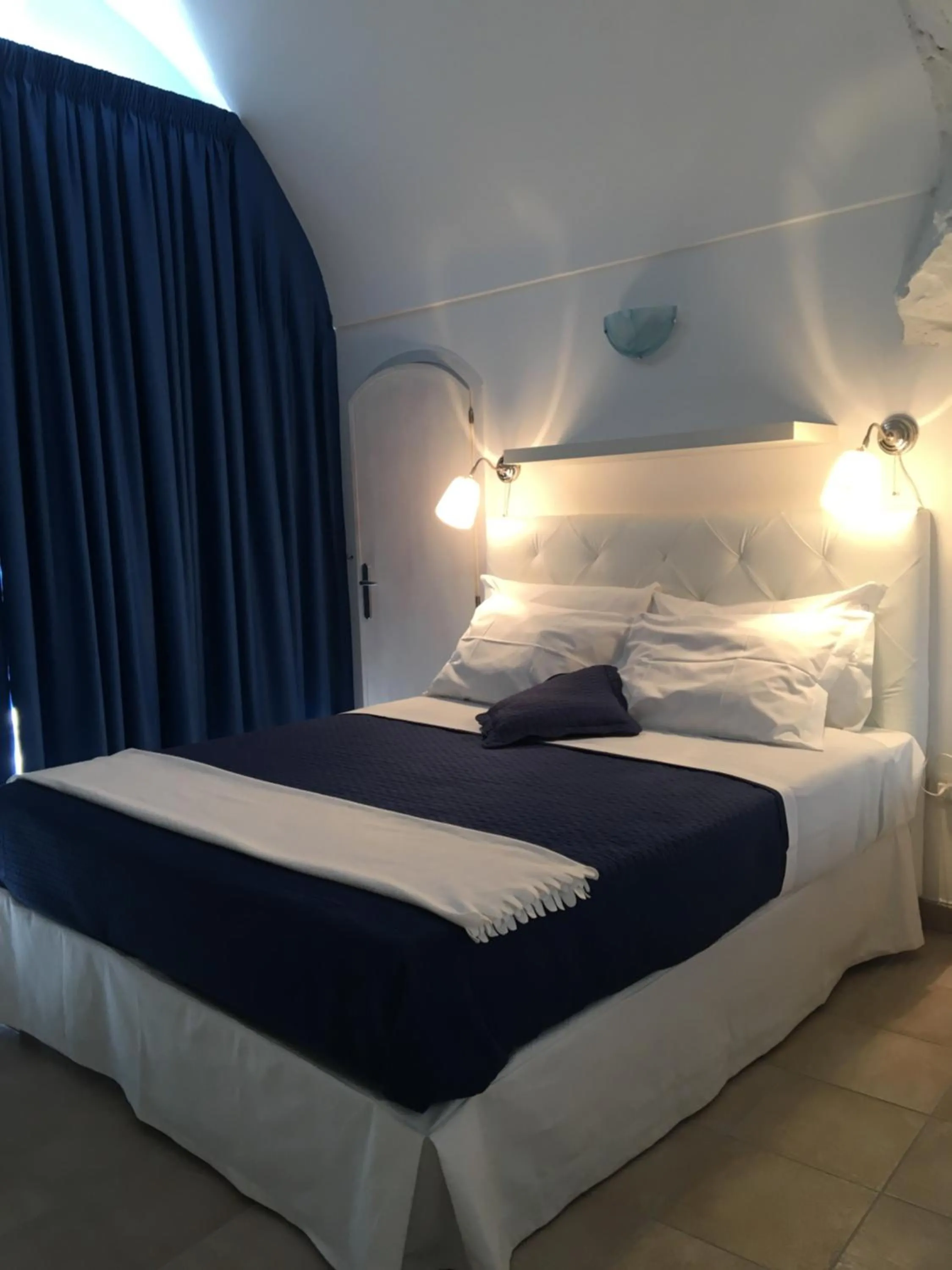 Bed in Villa Knight