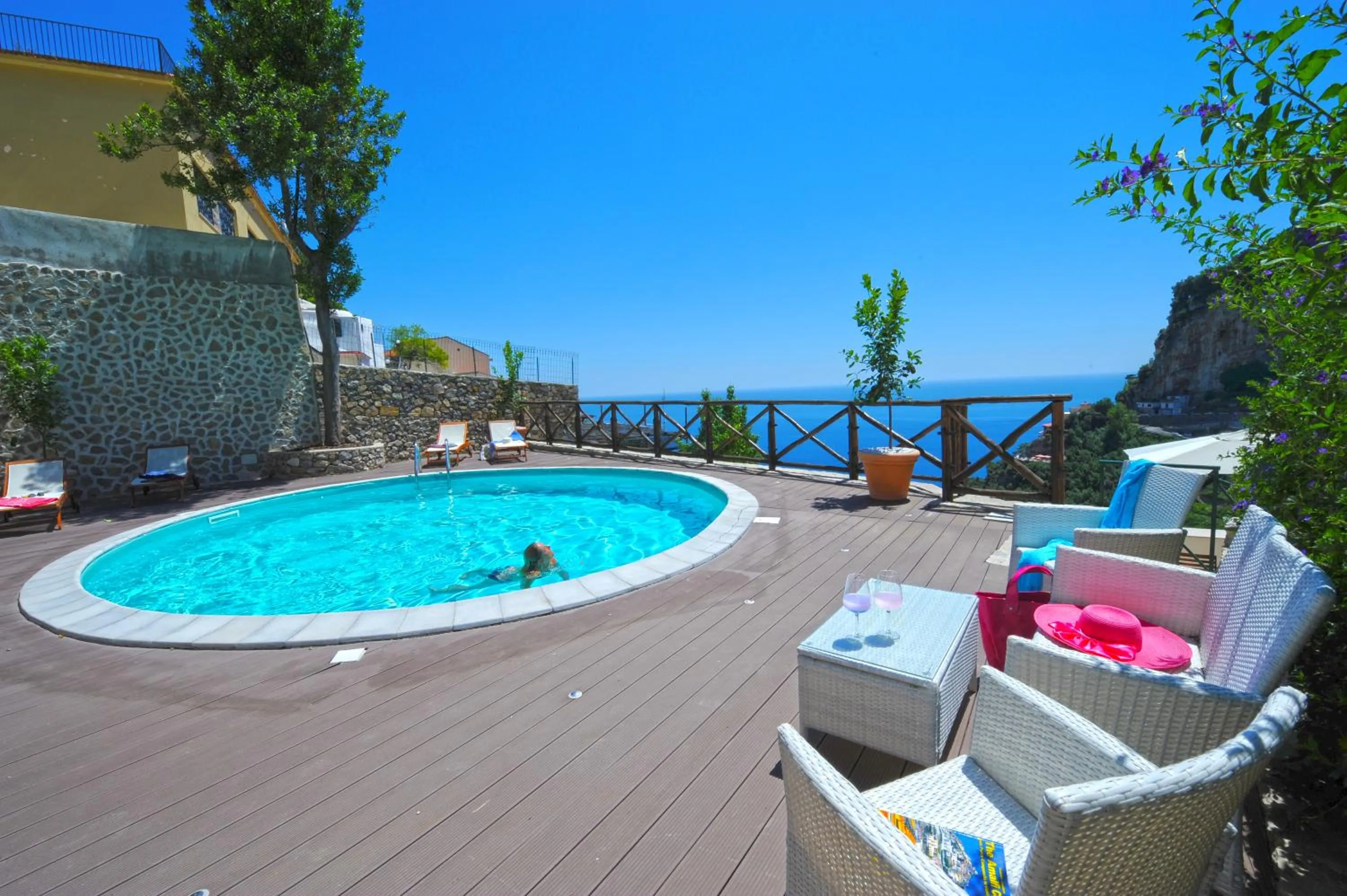 Patio in Villa Knight