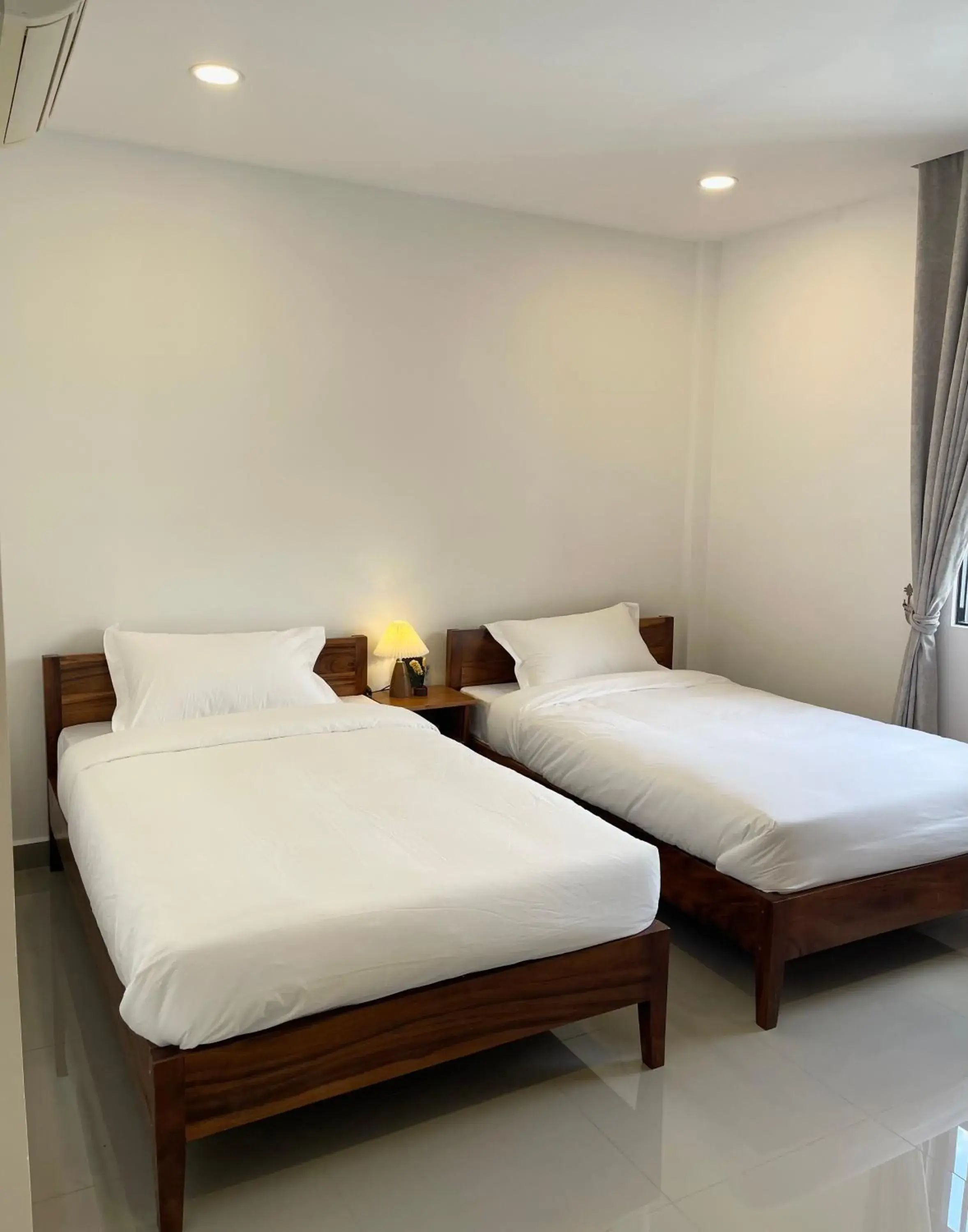 Deluxe Double or Twin Room with Balcony in 22 Homestay-near AEON Mall 3 & Techo International Aiport Deluxe Double or Twin Room with Balcony in 22 Homestay-near AEON Mall 3 & Techo International Aiport